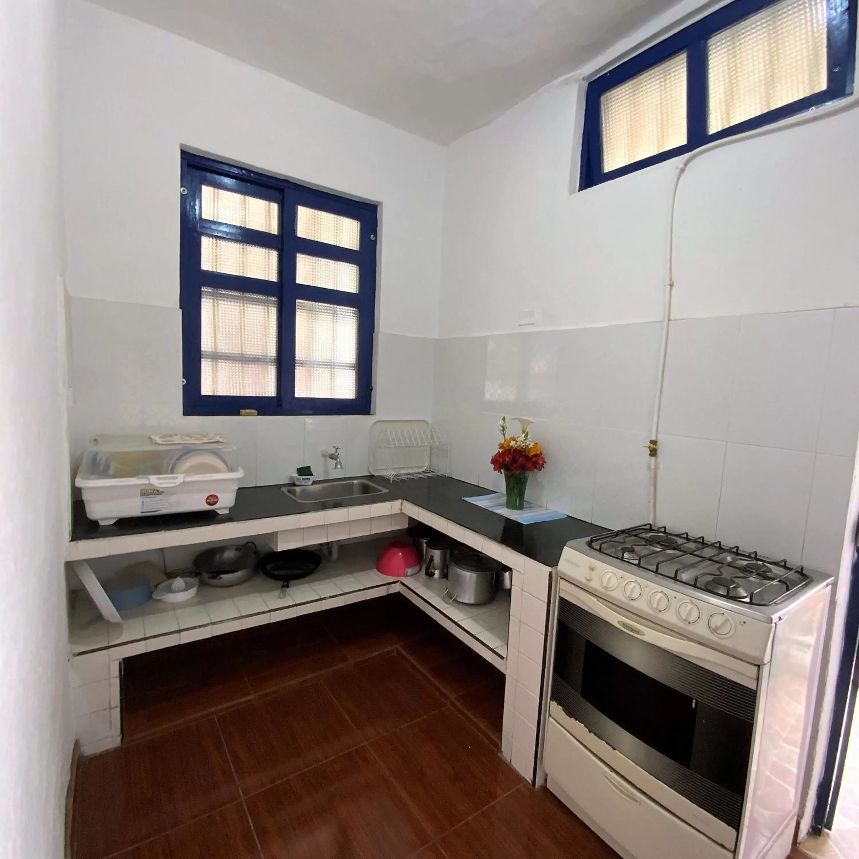 Kitchen/Kitchenette in Posada Turistica Nakku