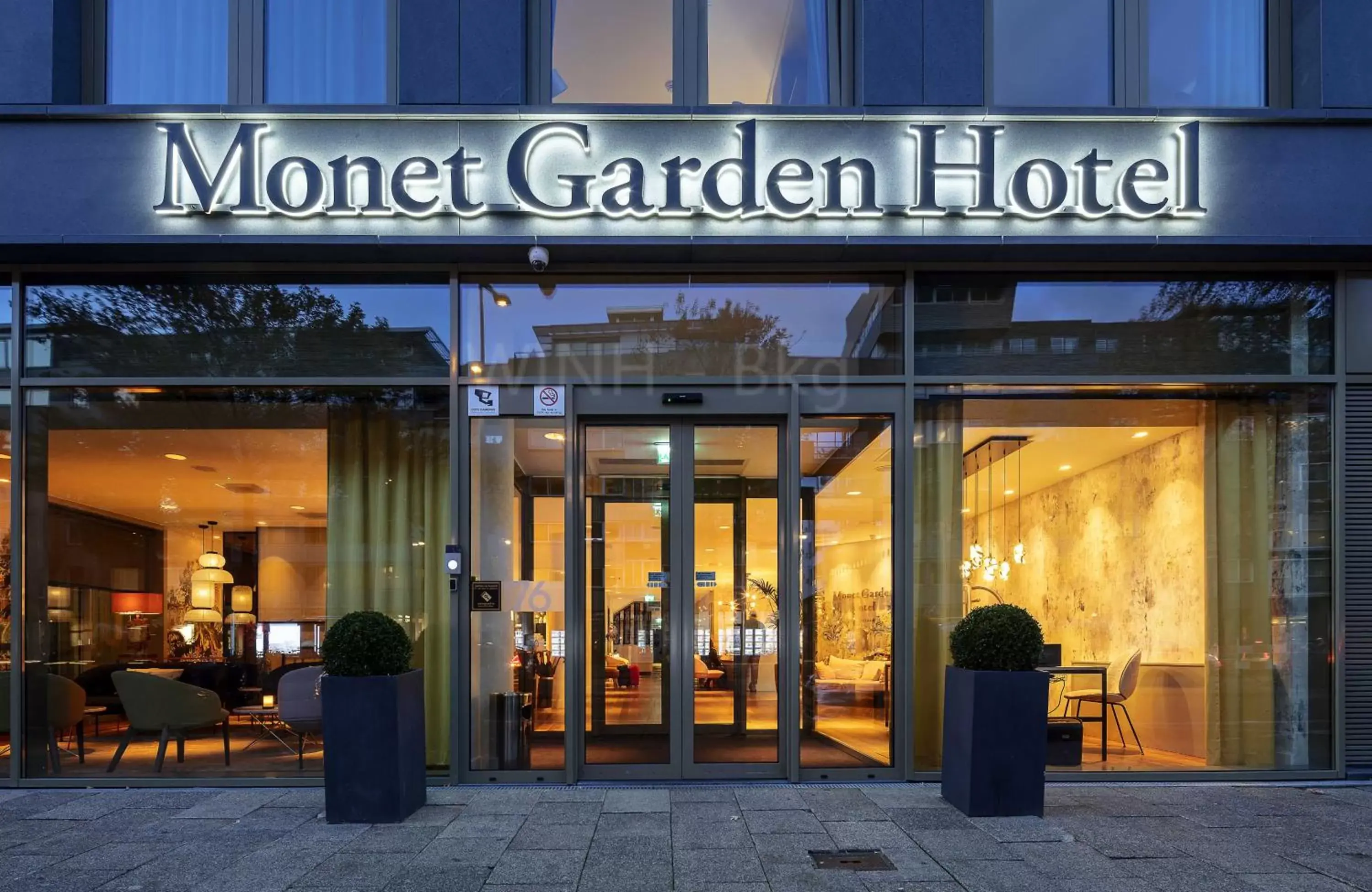 Facade/entrance in Monet Garden Hotel Amsterdam