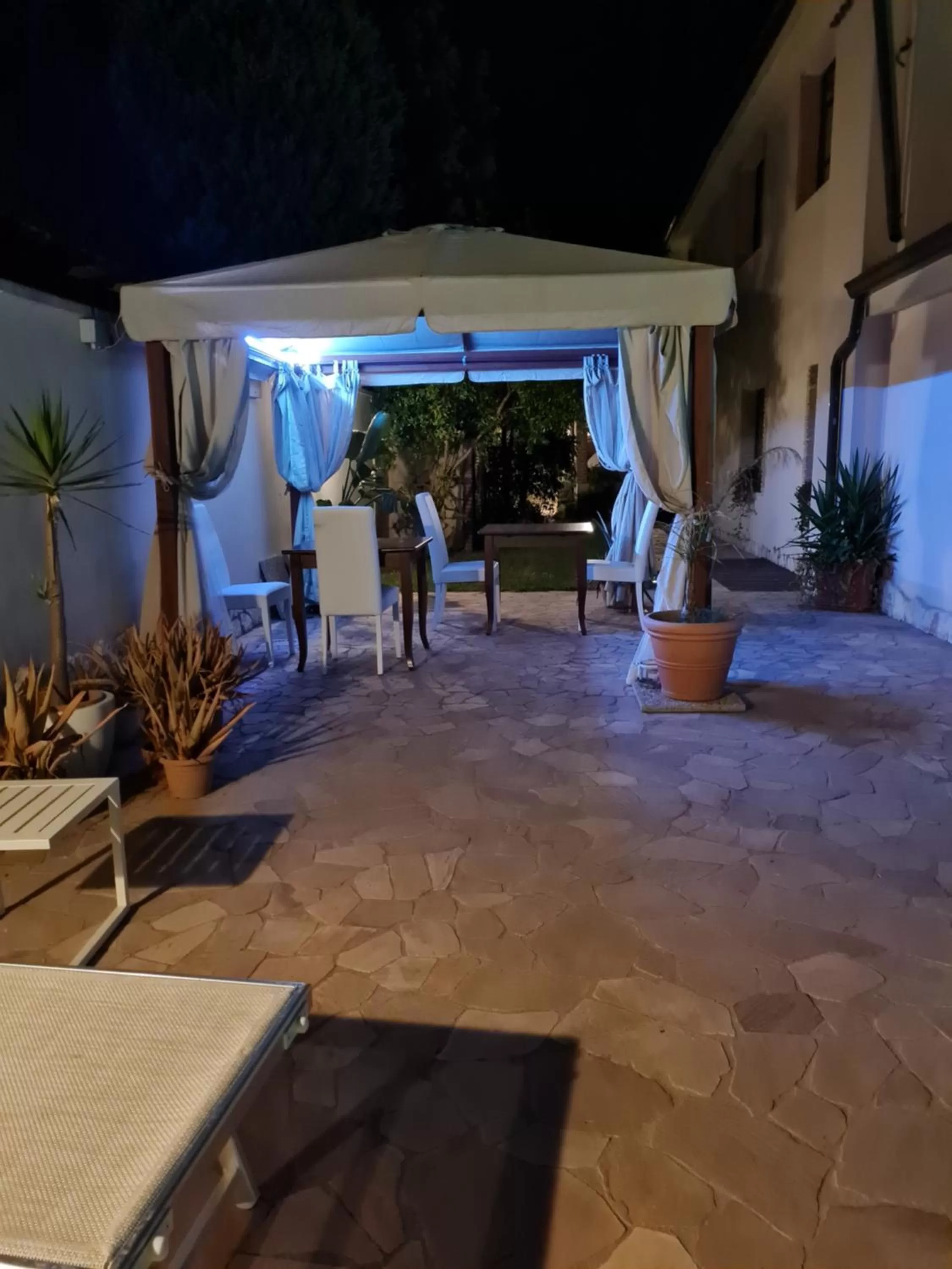 Restaurant/places to eat in Gentarrubia