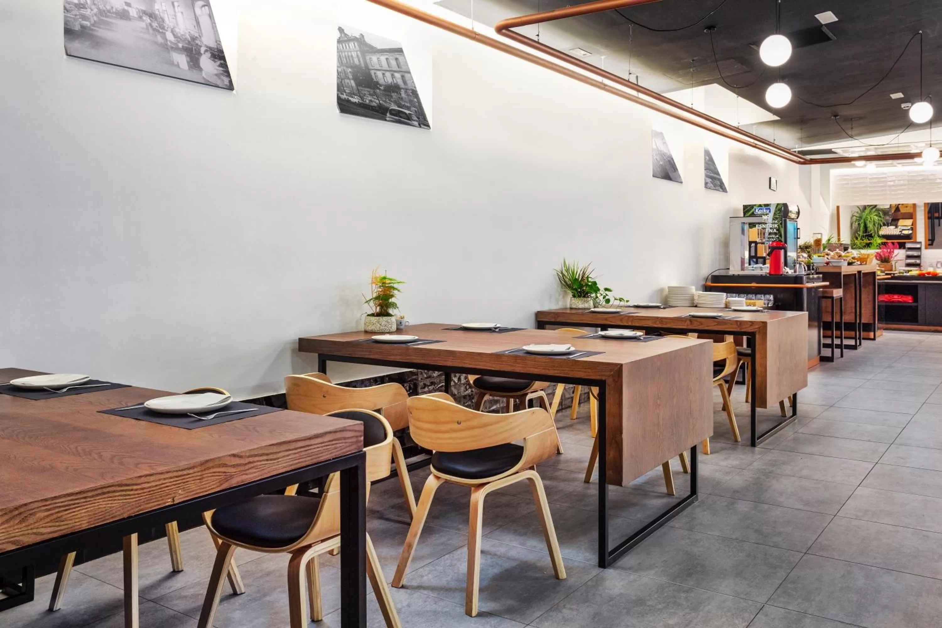 Lounge or bar in One Shot Tabakalera House