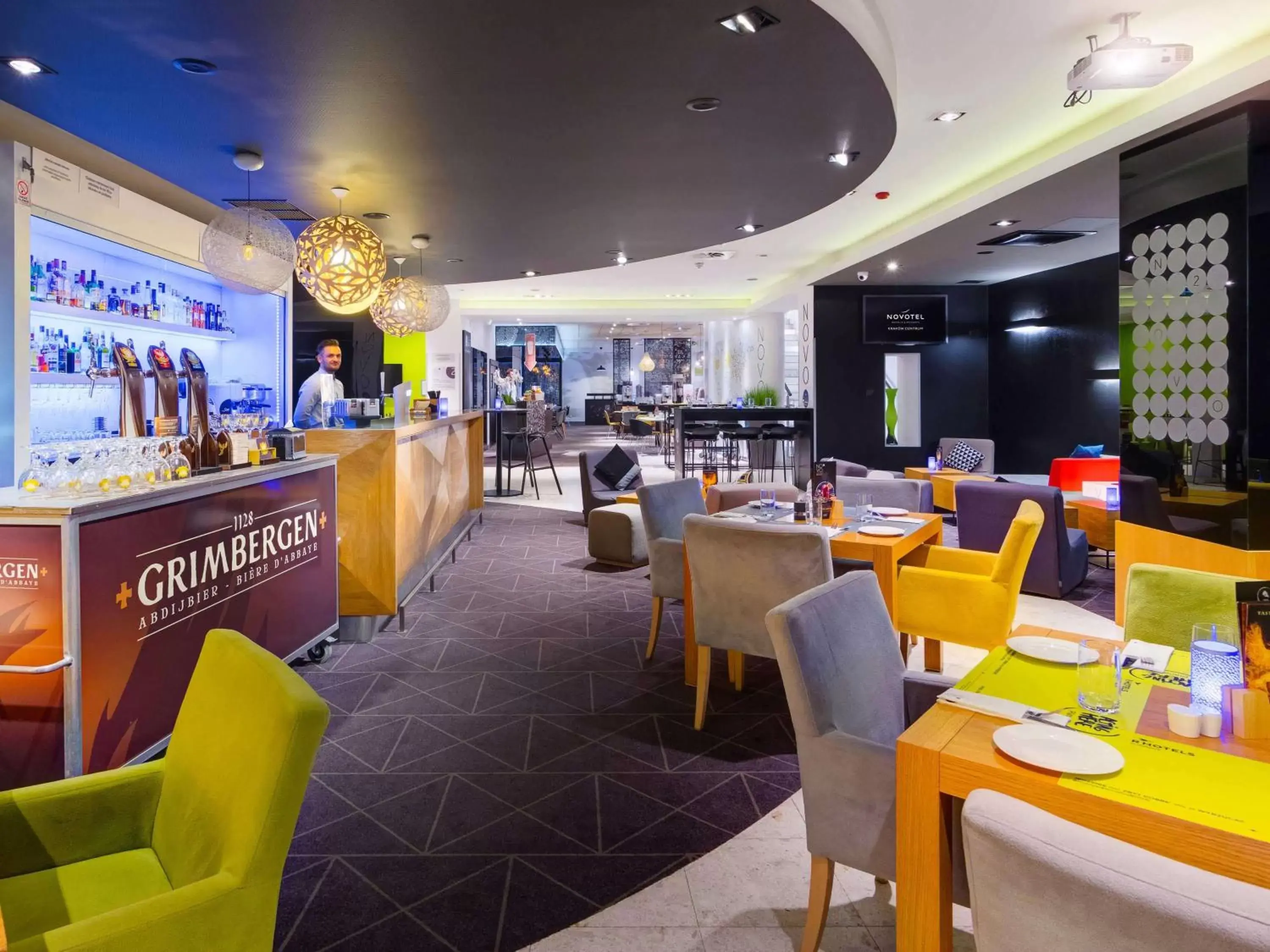 Lounge or bar, Restaurant/Places to Eat in Novotel Kraków Centrum