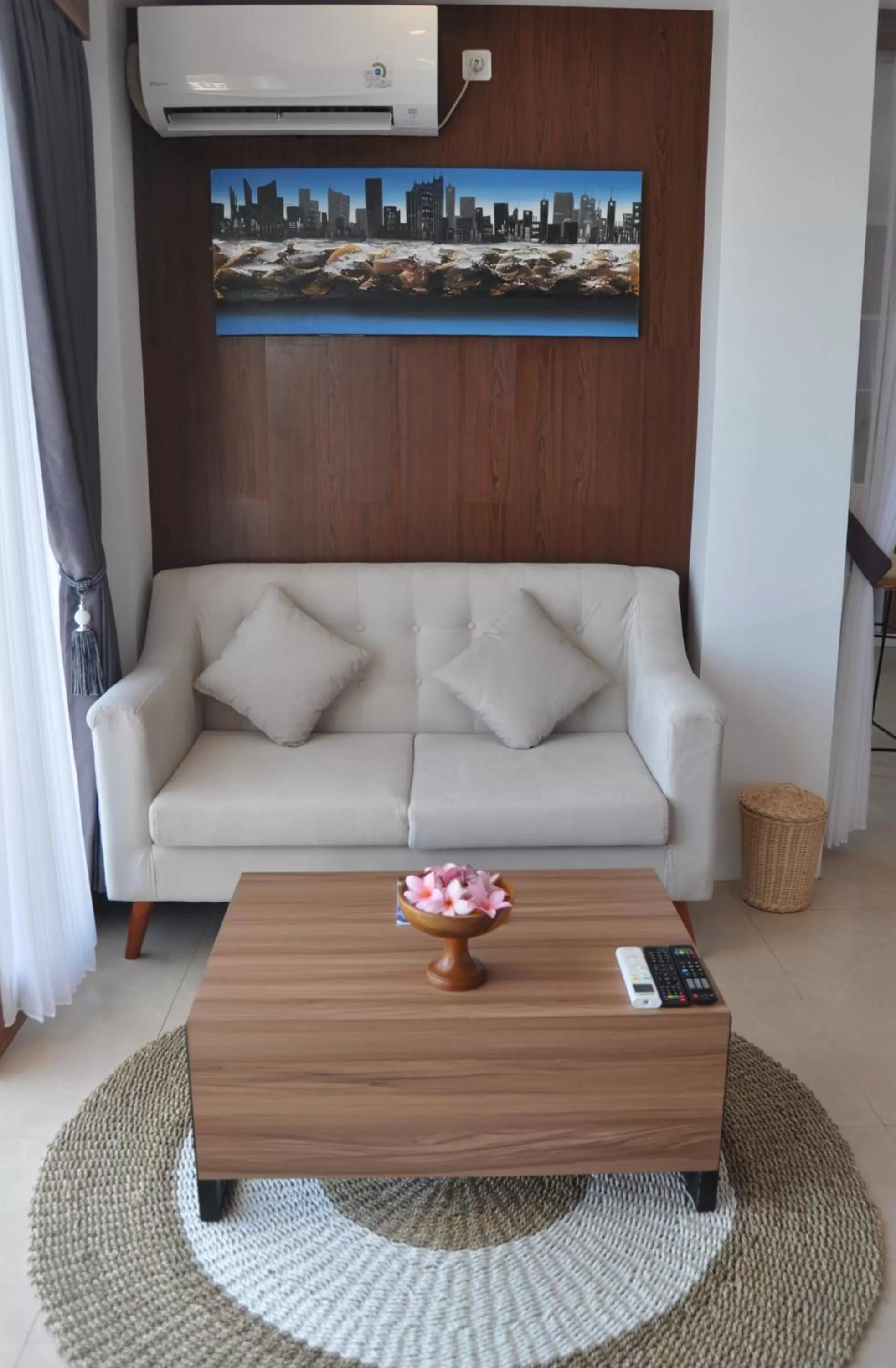 Seating area in SUITE OCEAN BLUE