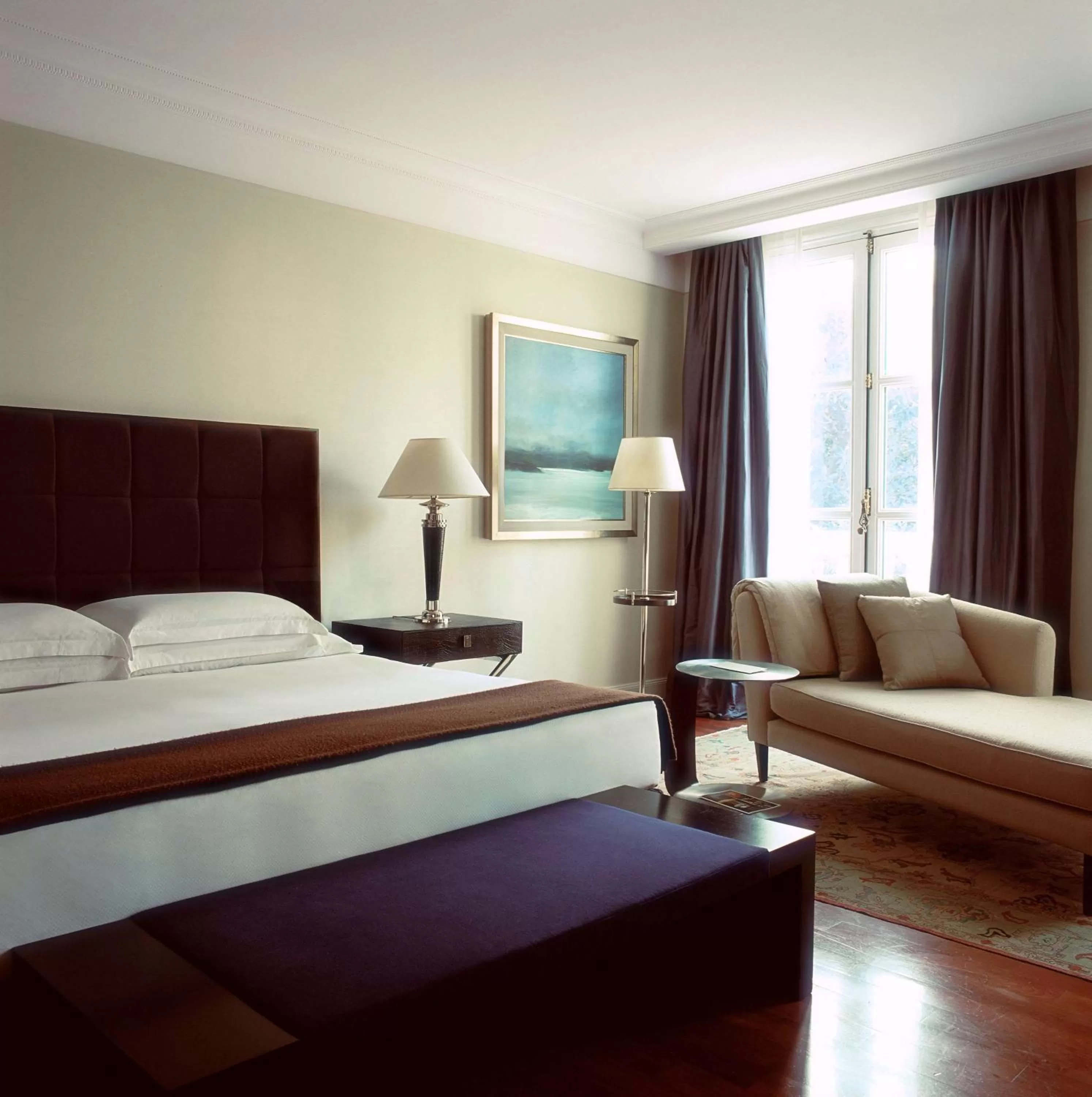 Photo of the whole room, Bed in Palacio Duhau - Park Hyatt Buenos Aires