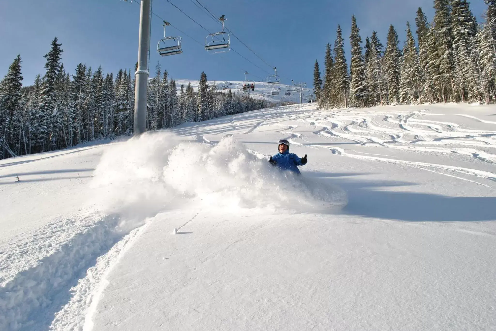 Skiing in Fernie Slopeside Lodge