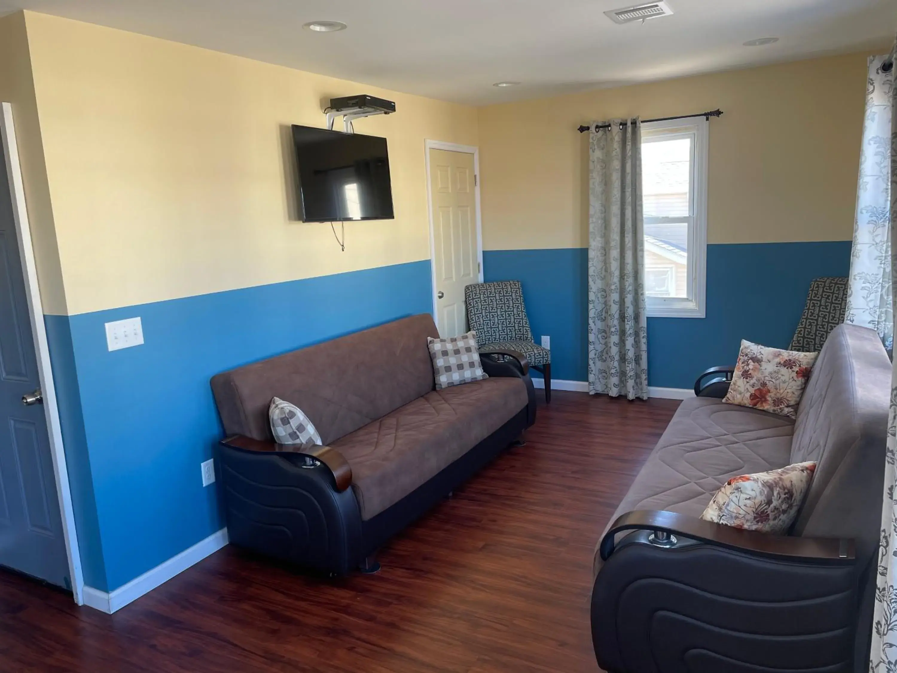 Living room, Seating Area in Anchor Motel