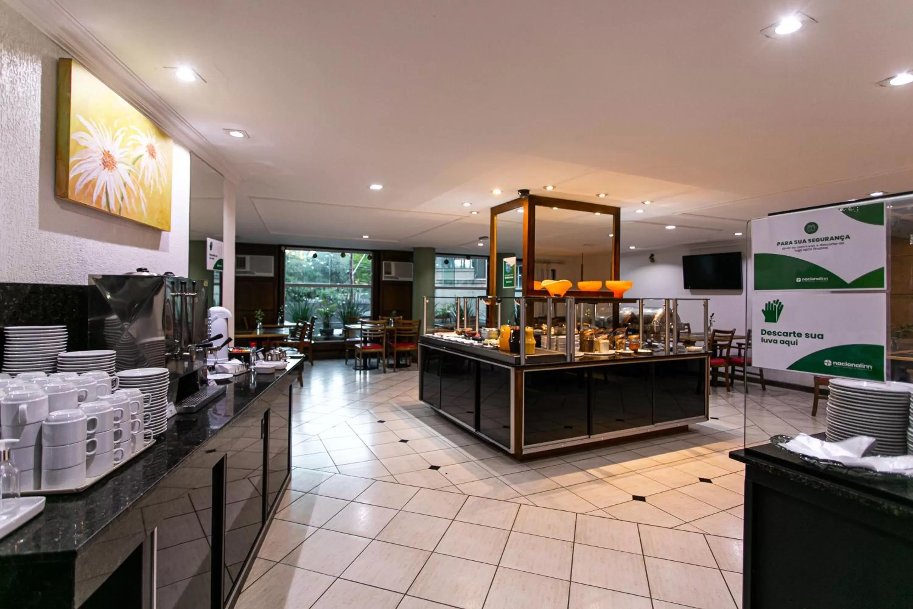 Restaurant/places to eat in Hotel Dan Inn Curitiba Centro By Nacional Inn