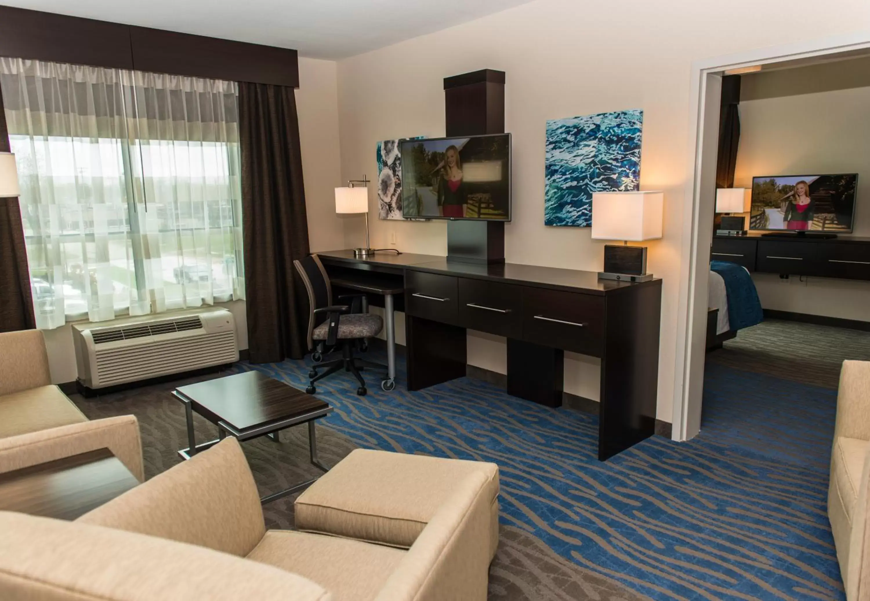 Photo of the whole room in Holiday Inn Owensboro Riverfront, an IHG Hotel