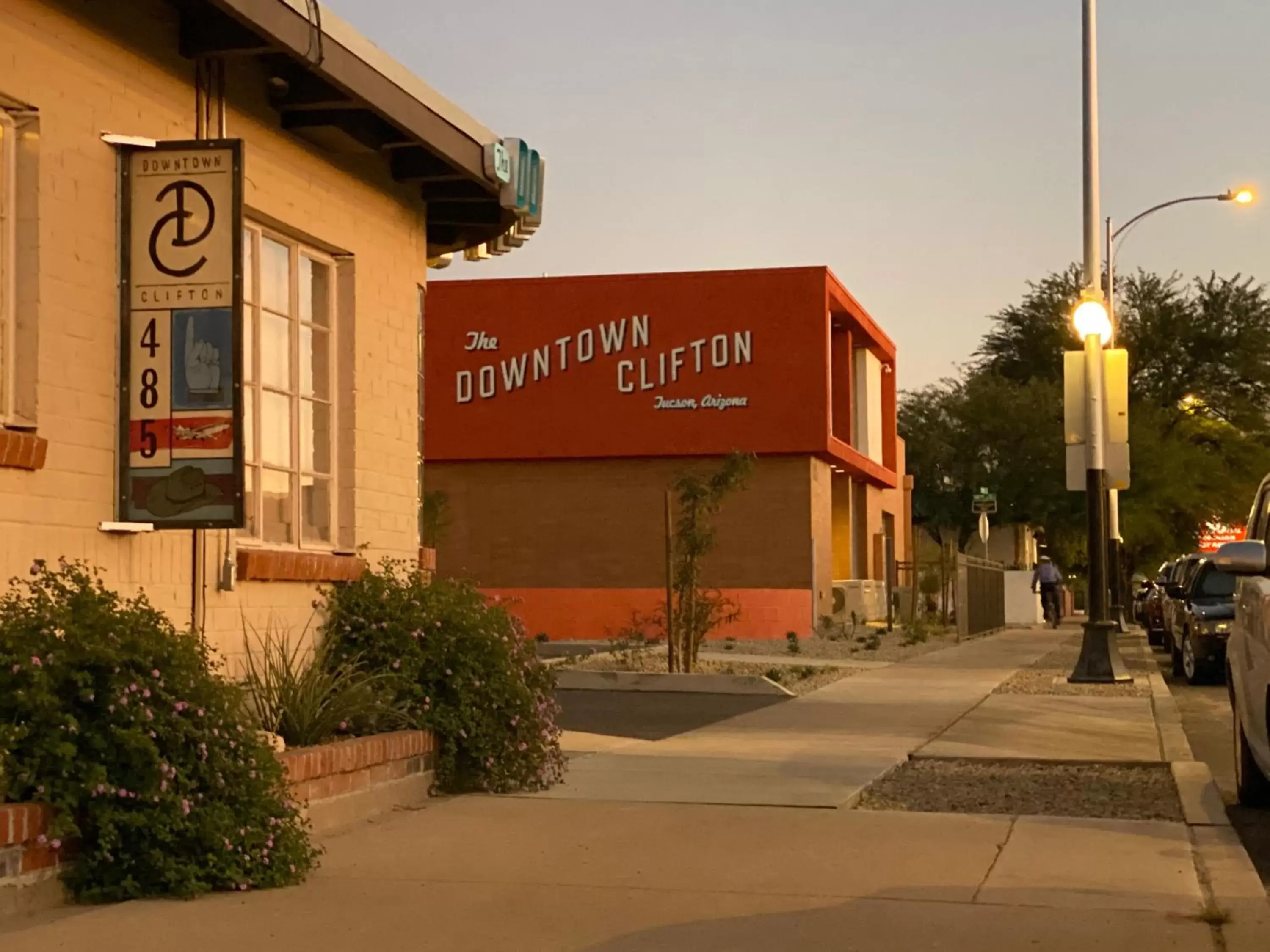 Property Building in The Downtown Clifton Hotel