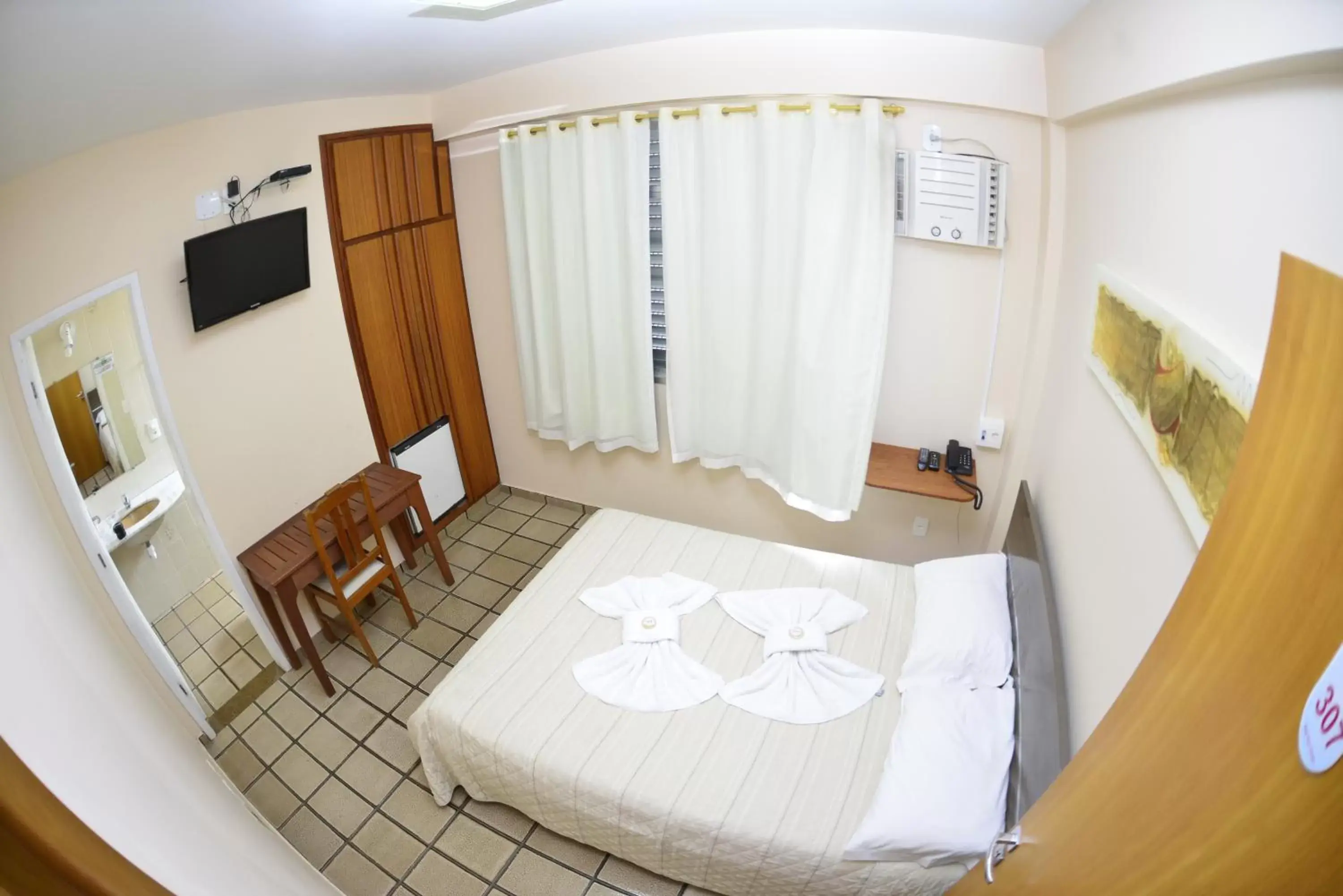 Decorative detail, Bed in Hotel Raio de Sol Decorative detail, Bed in Hotel Raio de Sol