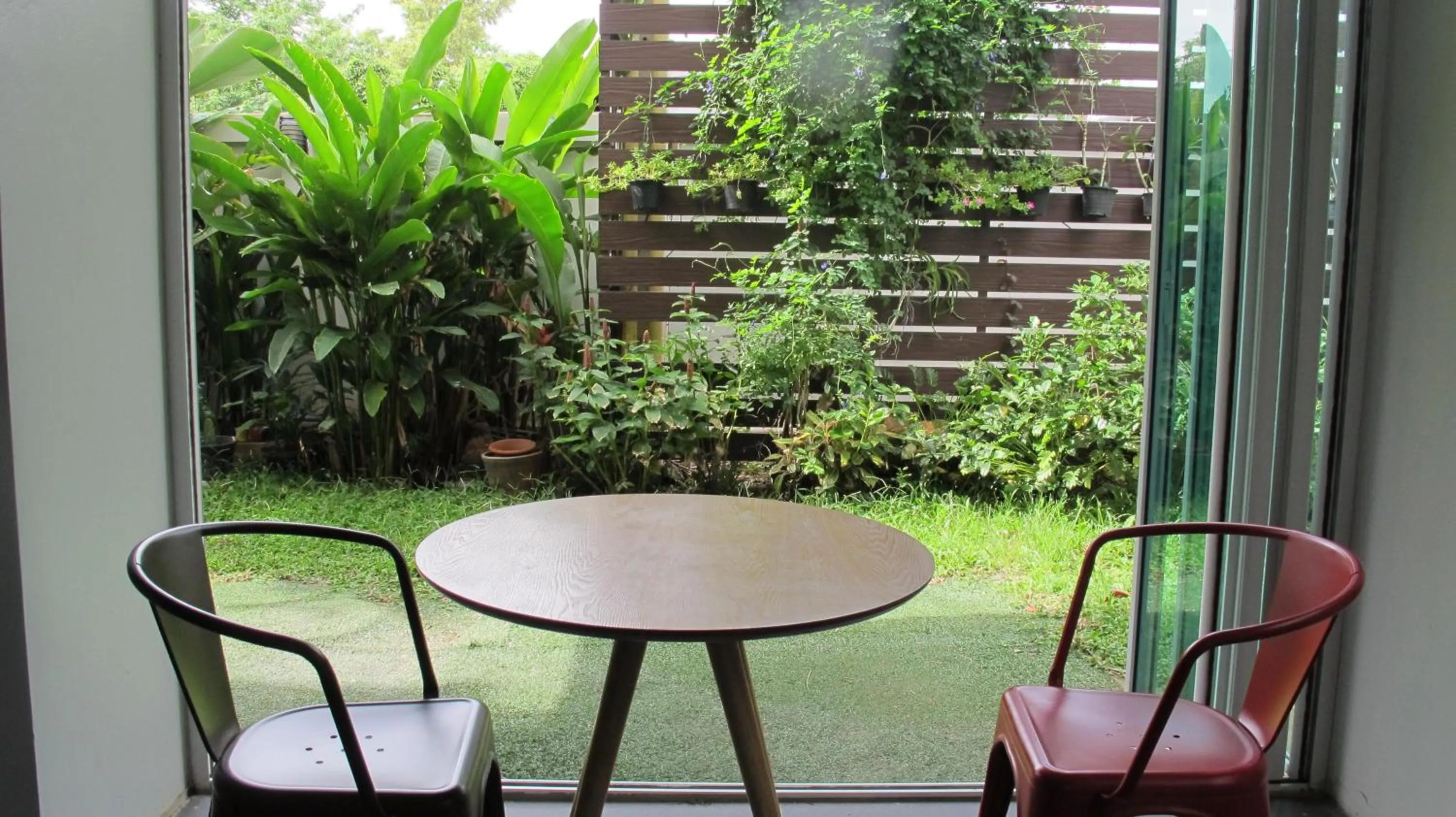 Staff in U431 Chaengwattana