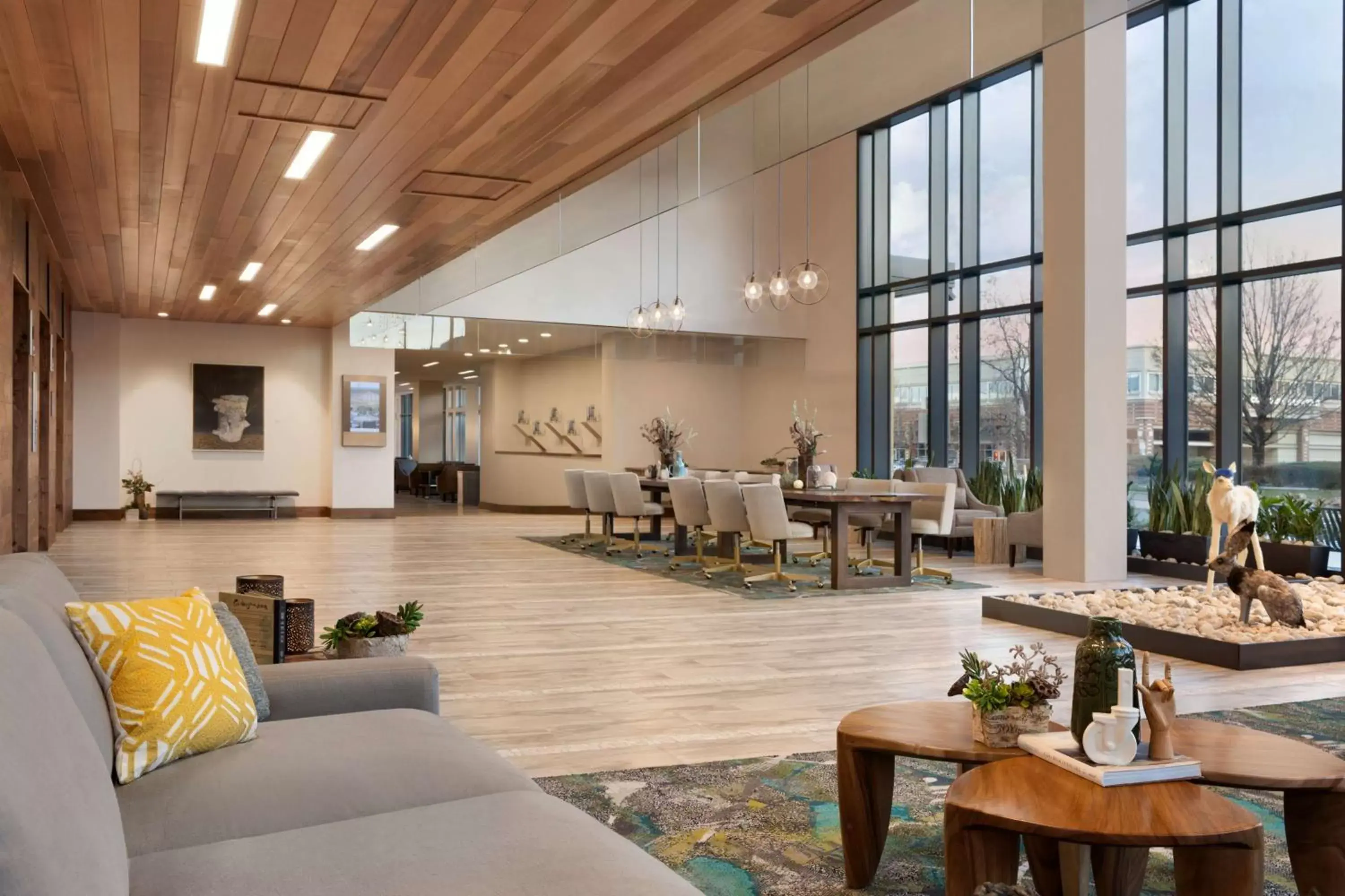 Lobby or reception, Restaurant/Places to Eat in Embassy Suites By Hilton Boulder