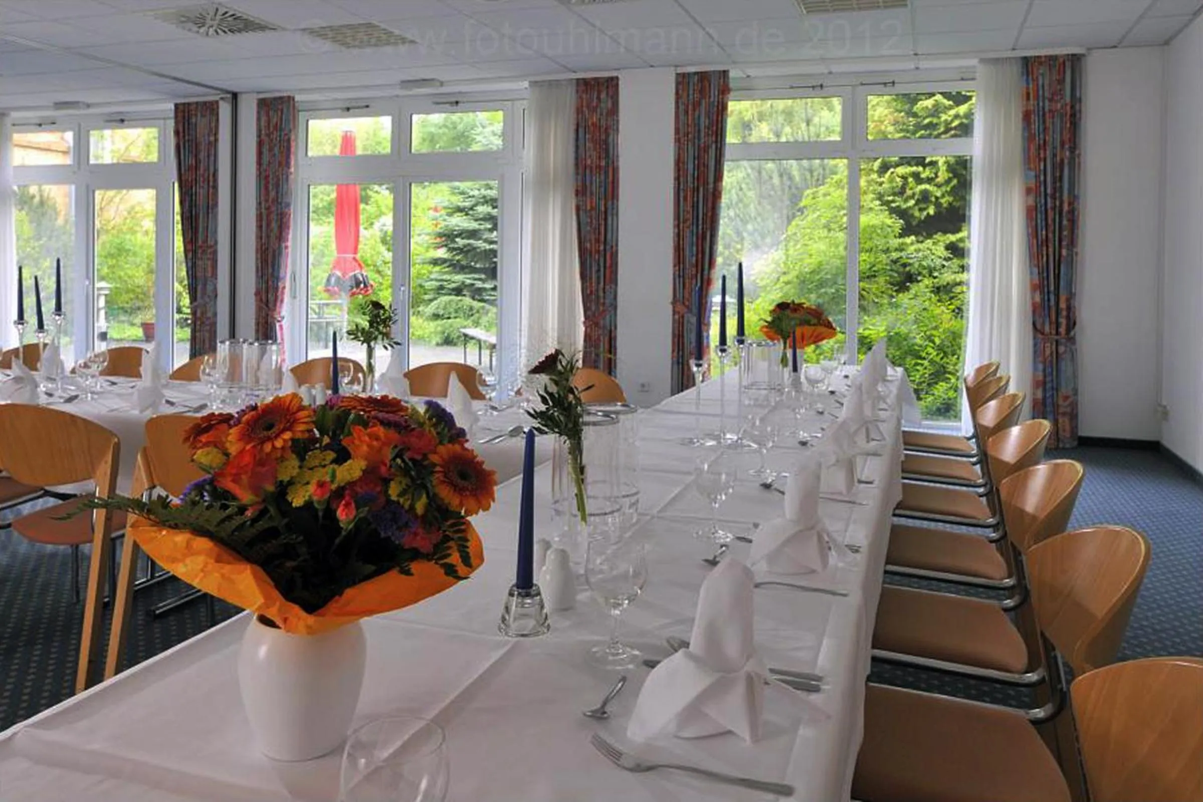 Restaurant/places to eat in Quick Hotel Dresden West