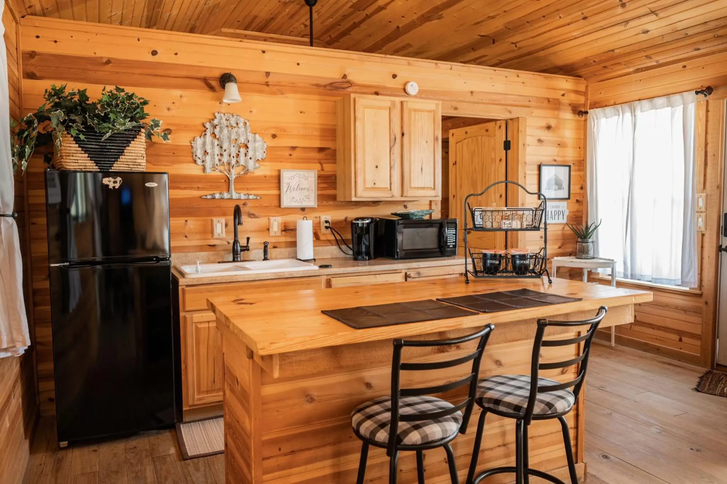 Kitchen/Kitchenette in City on a Hill at Spring Creek