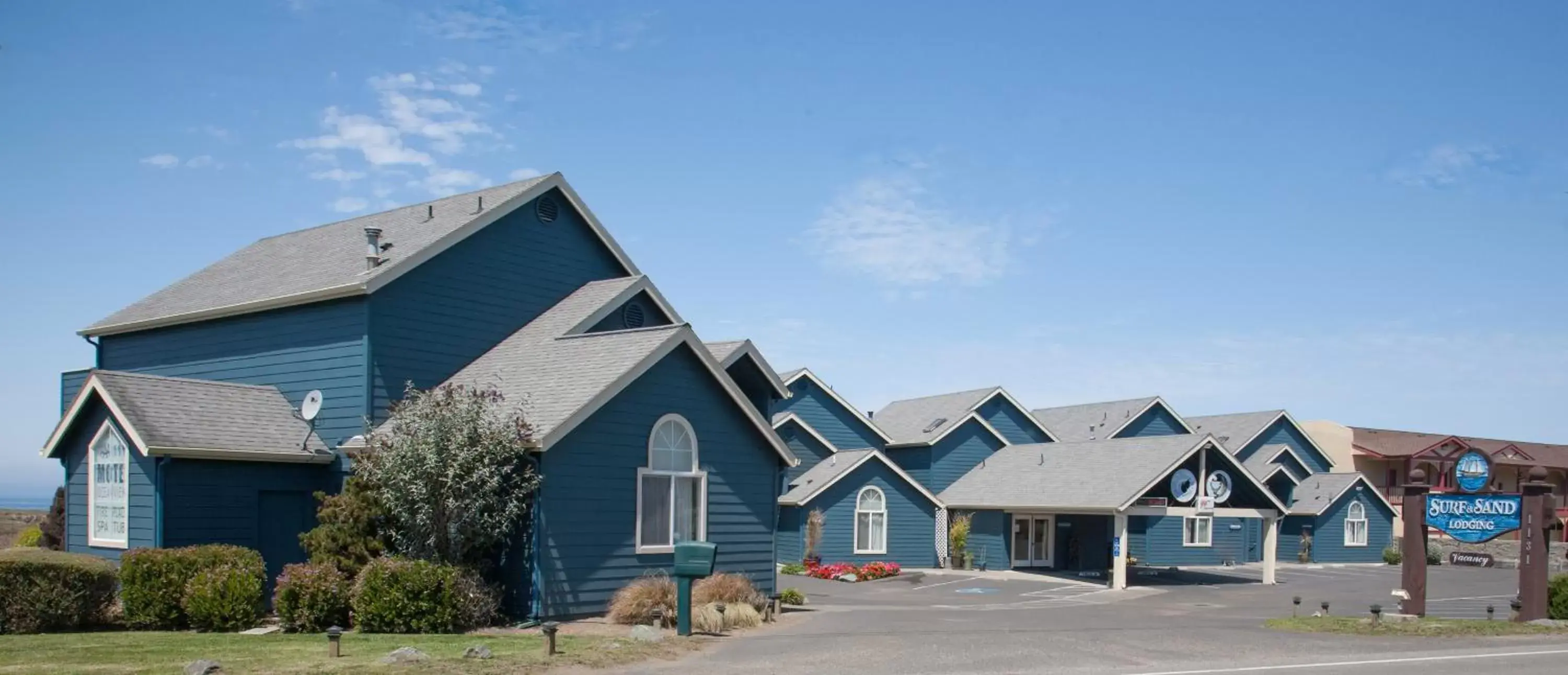 Property Building in Surf and Sand Lodge