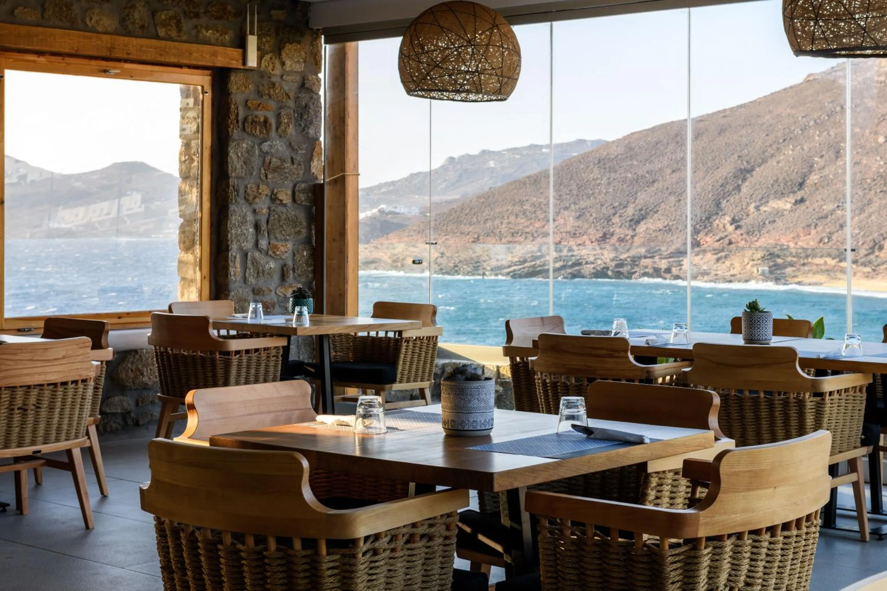 Restaurant/places to eat in Panormos Village Hotel