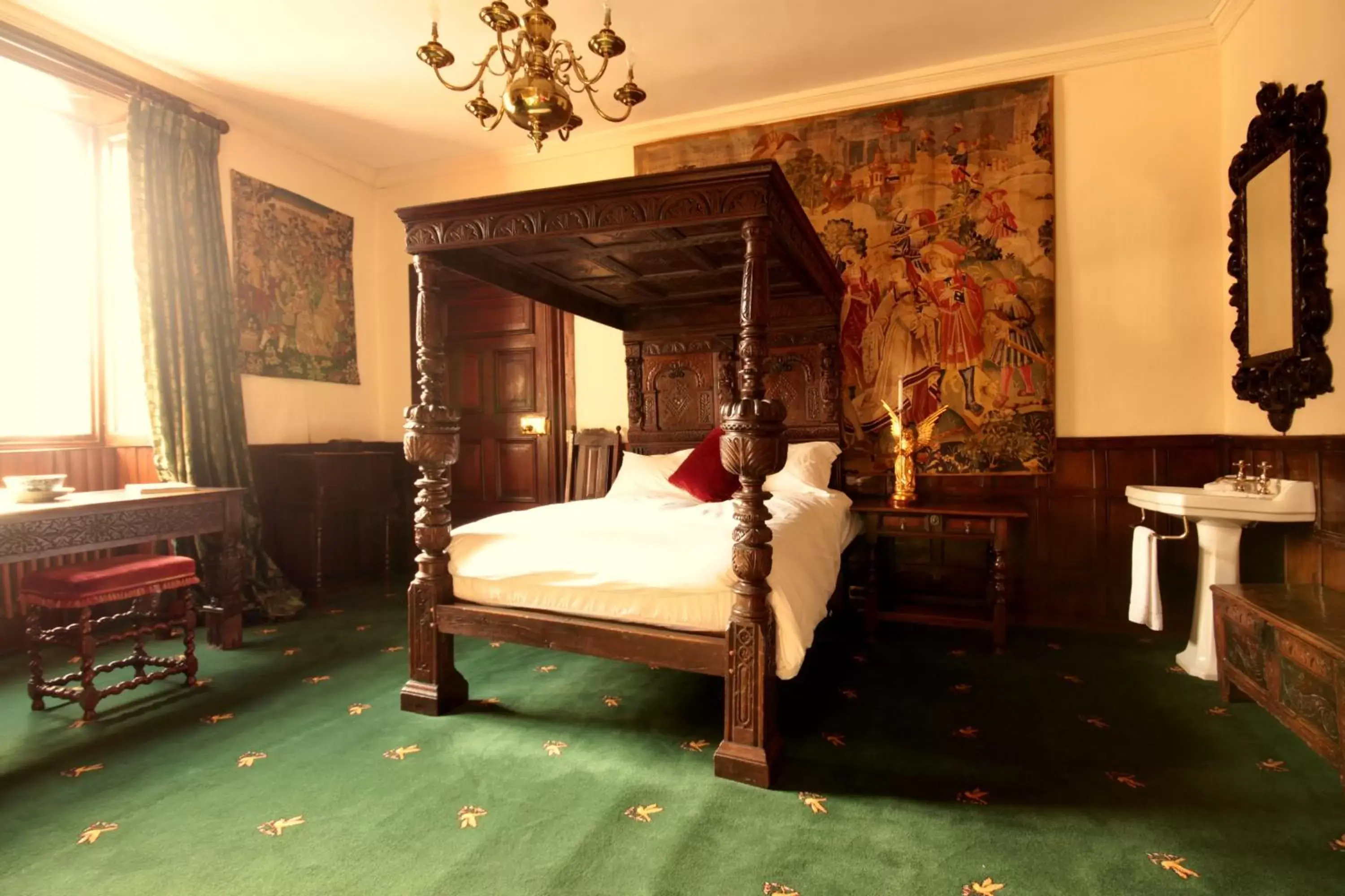 Bedroom, Bed in Appleby Castle