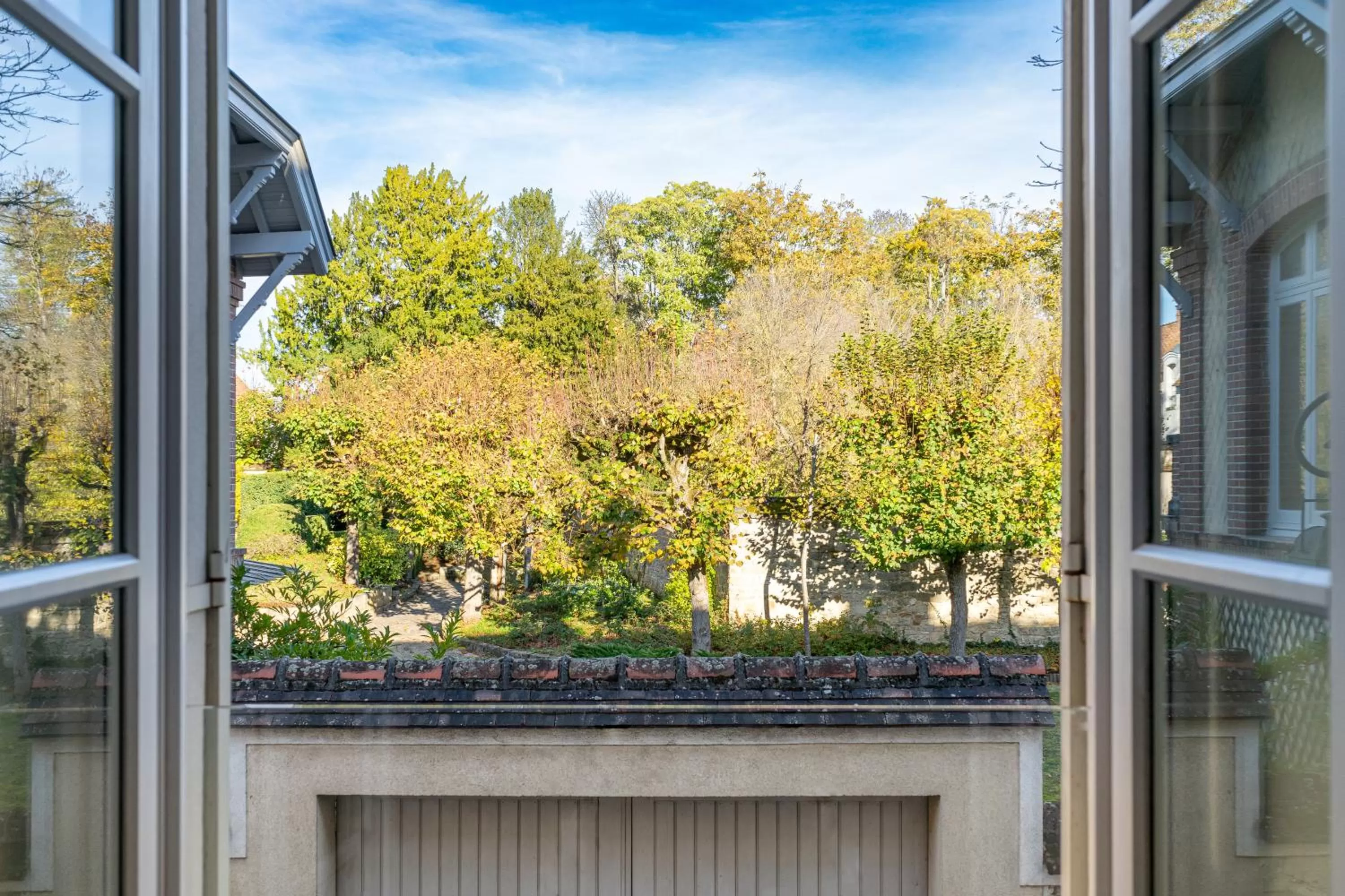 View (from property/room) in Hôtel de Cavoye