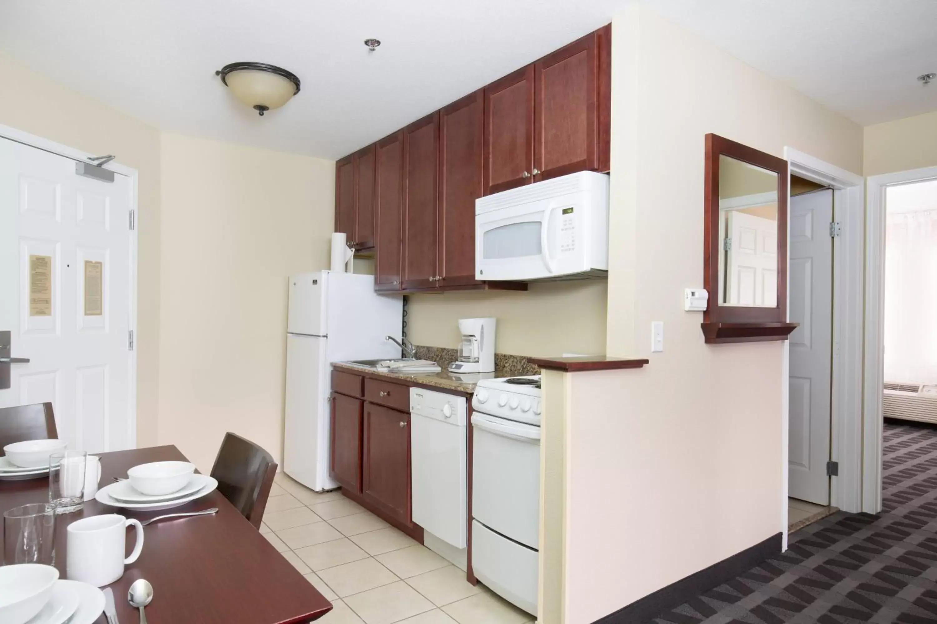 Bedroom, Kitchen/Kitchenette in TownePlace Suites Pocatello
