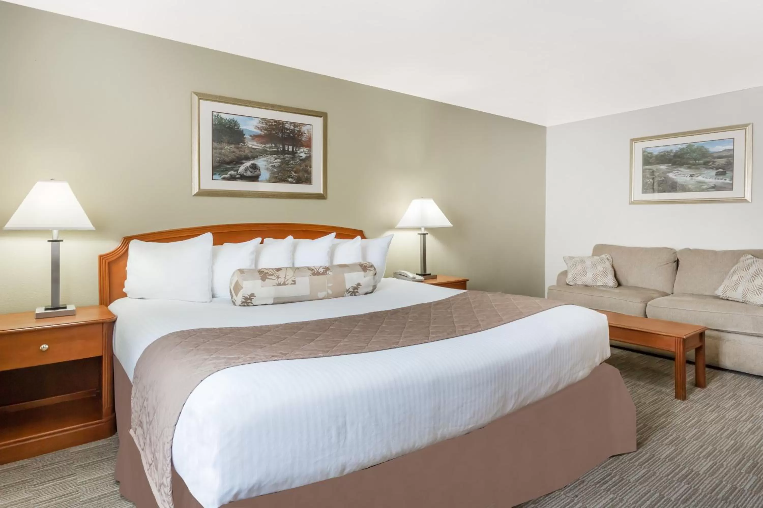 Bedroom, Bed in Ramada by Wyndham Ely