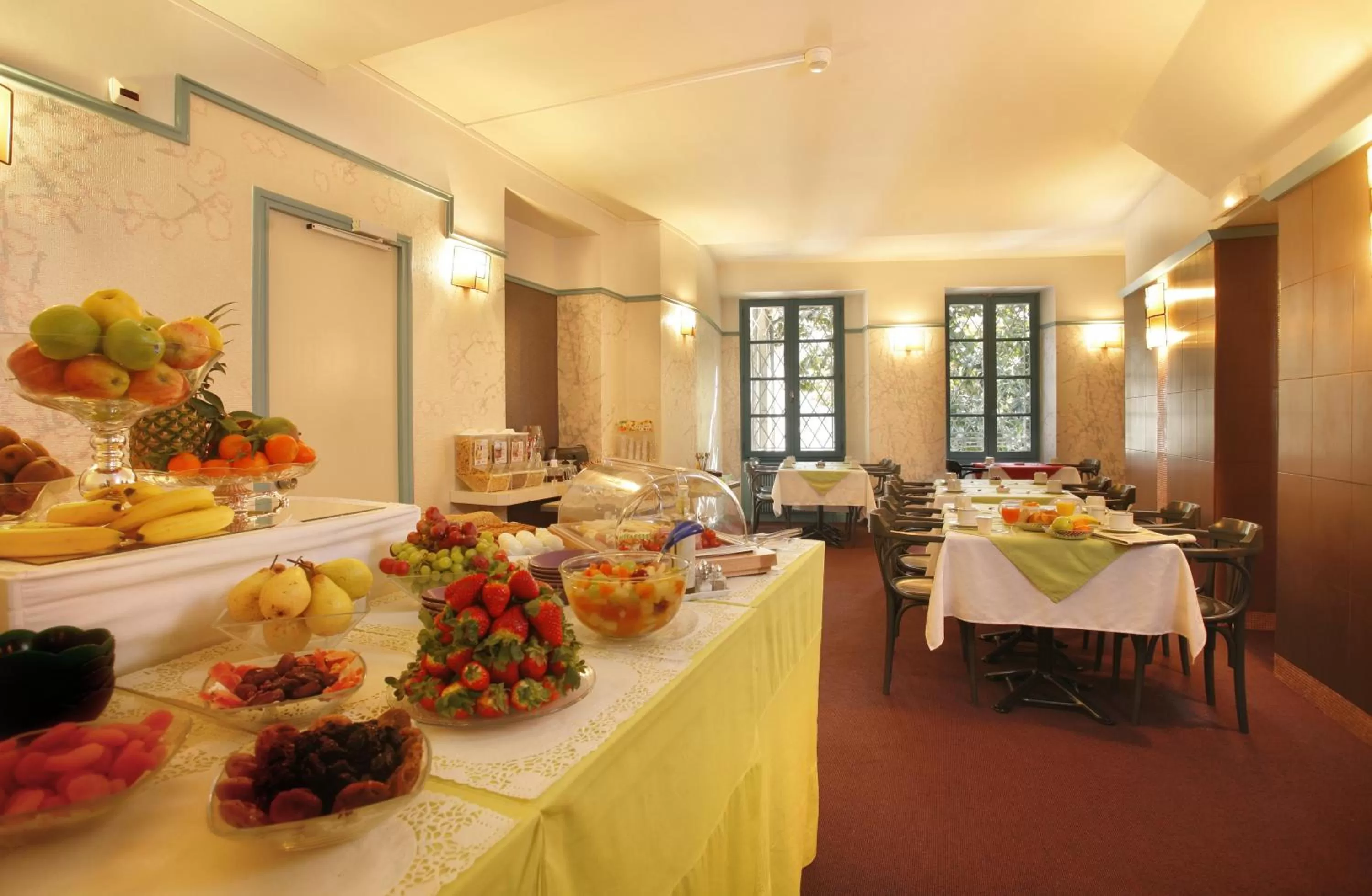 Restaurant/places to eat in Hotel De Gramont