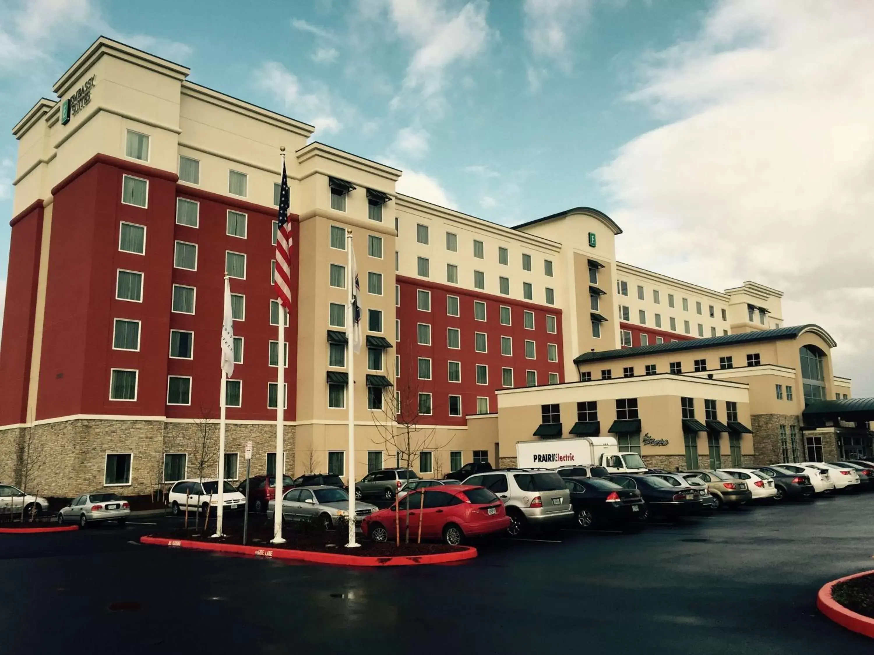 Property Building in Embassy Suites Portland/Hillsboro