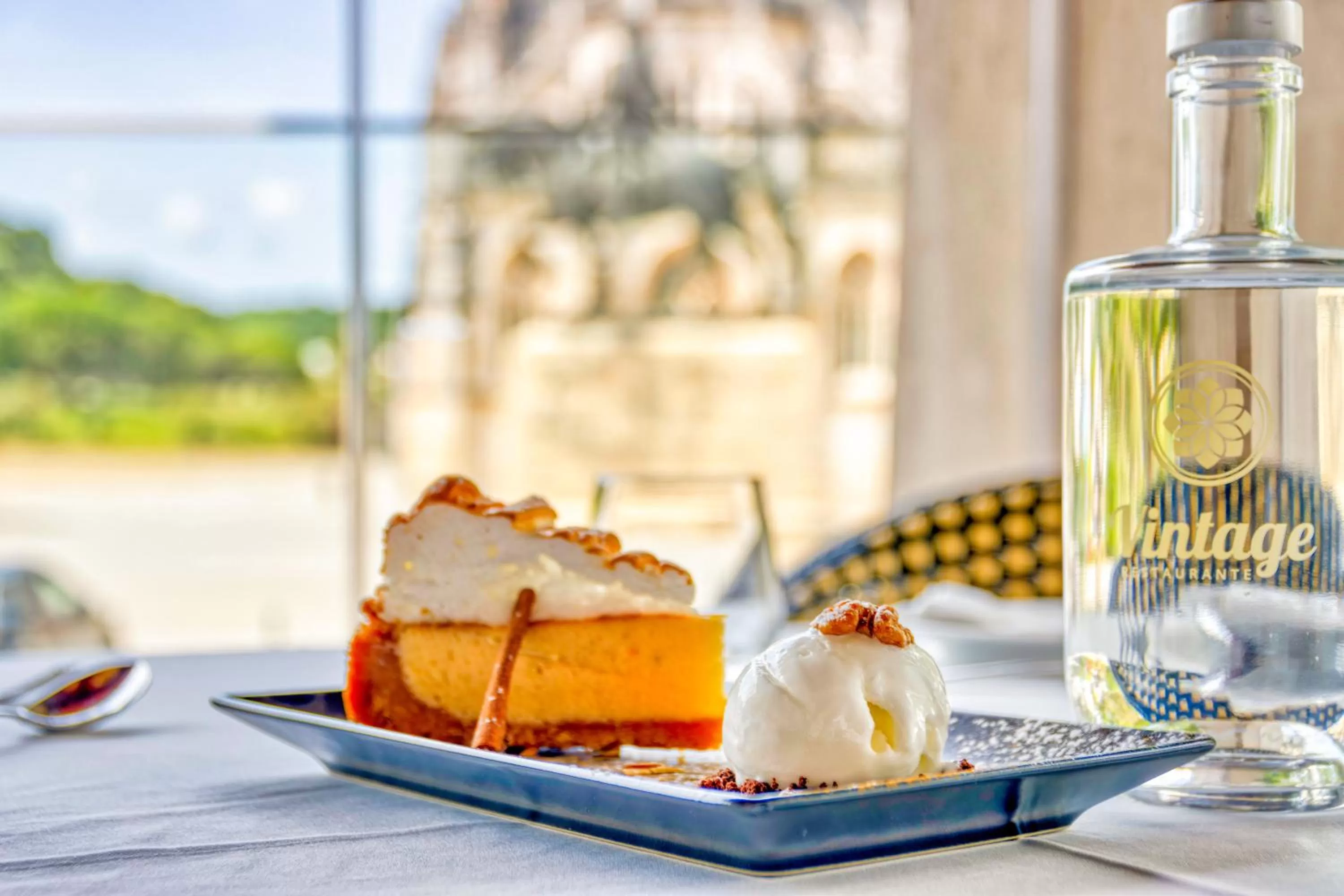 Restaurant/places to eat in Hotel Lis Batalha