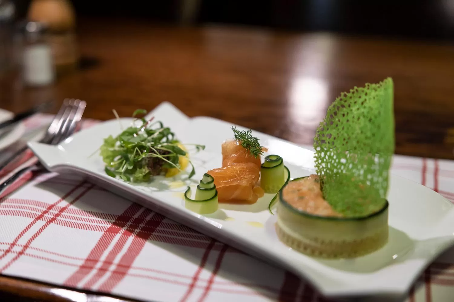 Restaurant/places to eat in Swiss-Chalet Merlischachen - Romantik Schloss-Hotel am See