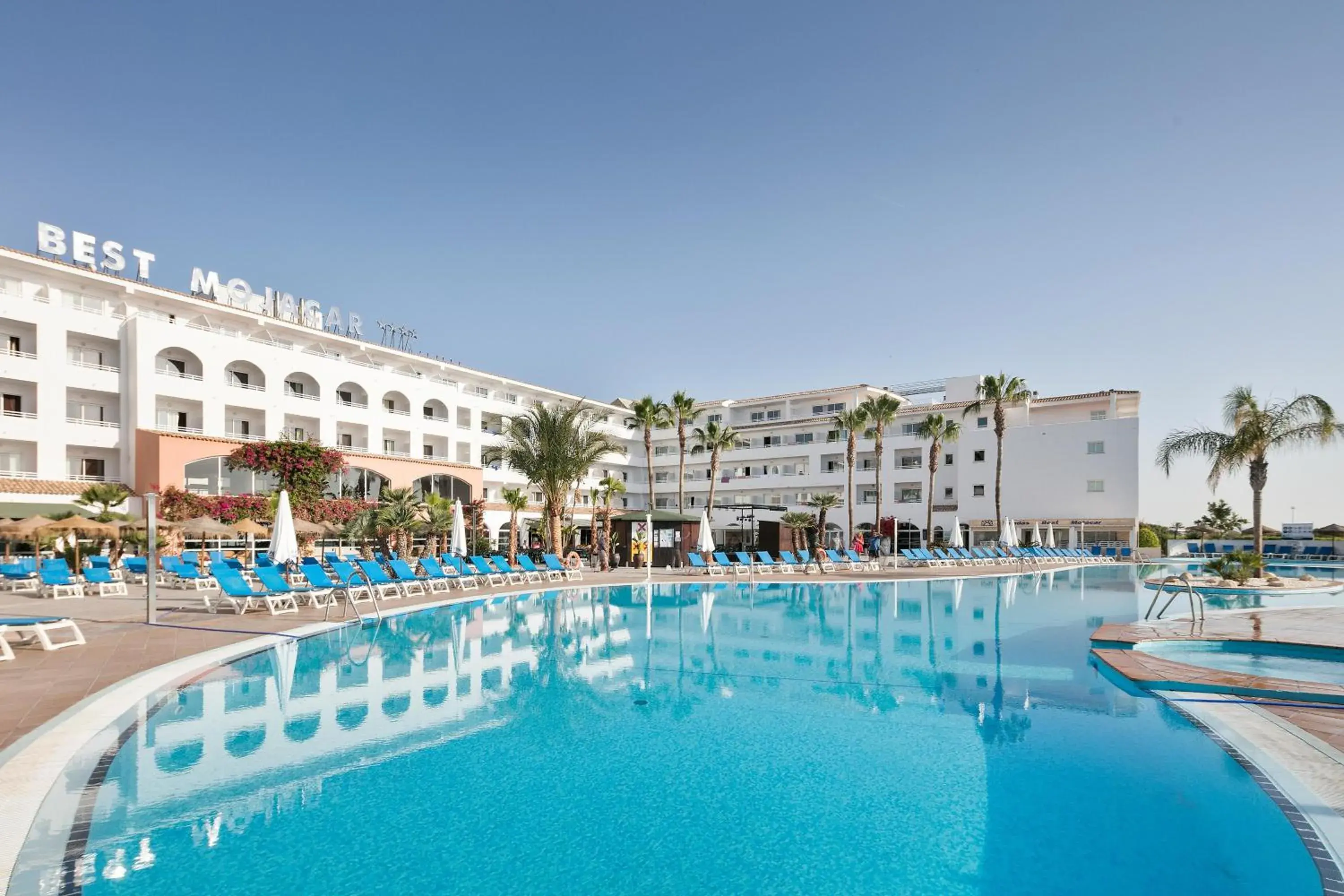 Swimming Pool in Hotel Best Mojácar