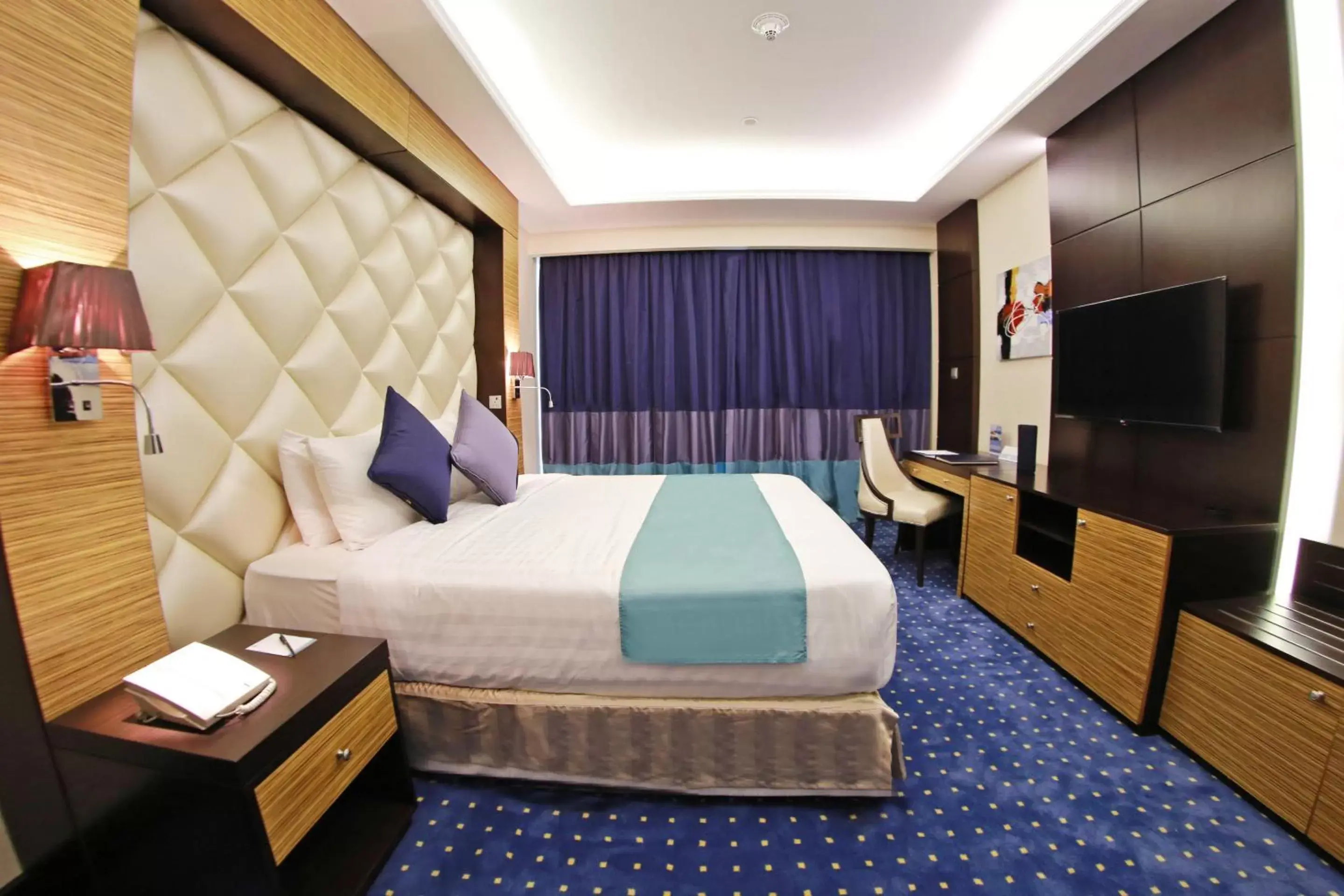Bed in Armada Avenue Hotel - formerly Armada BlueBay Hotel