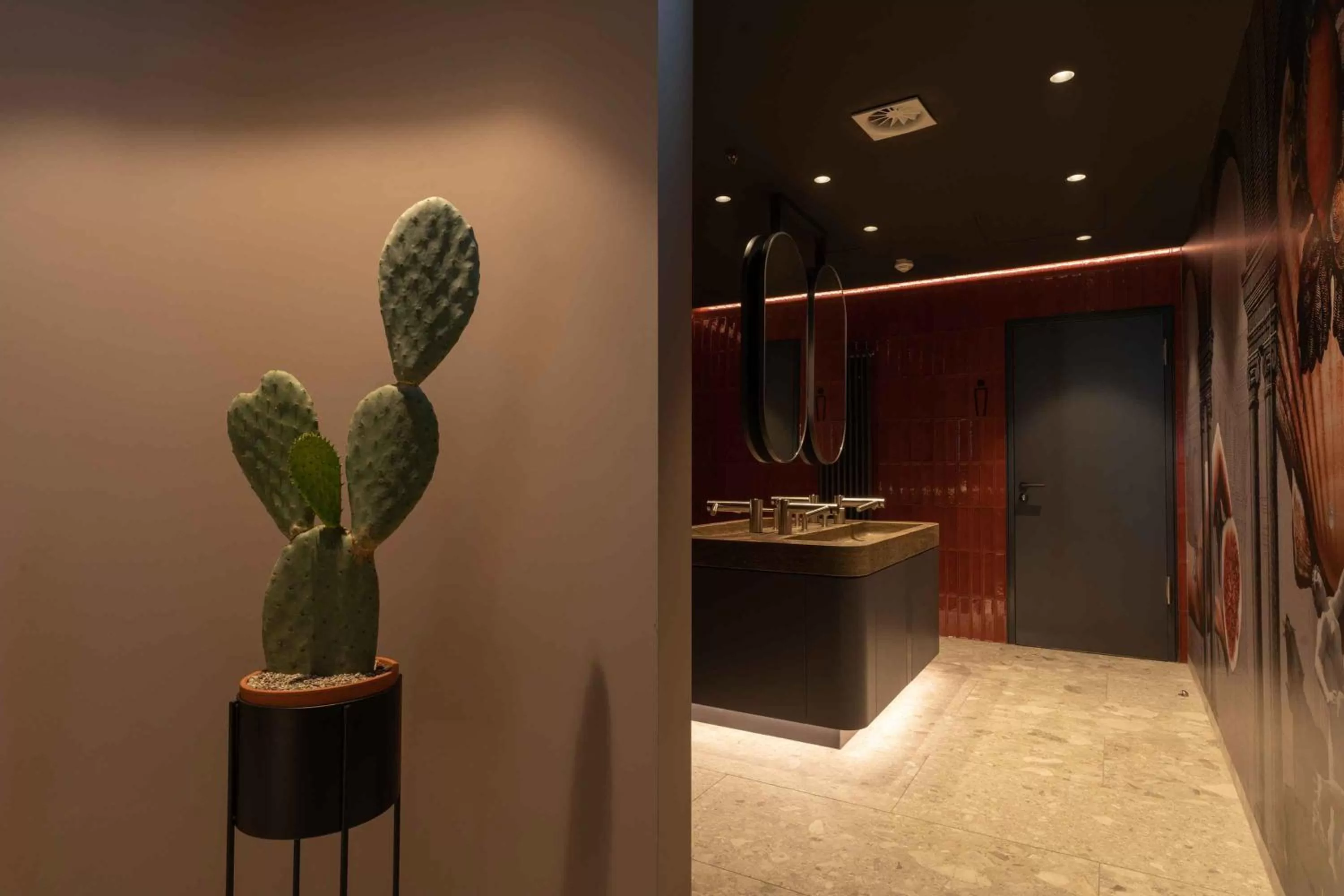 Restaurant/places to eat in LOEV - VELA Hotels