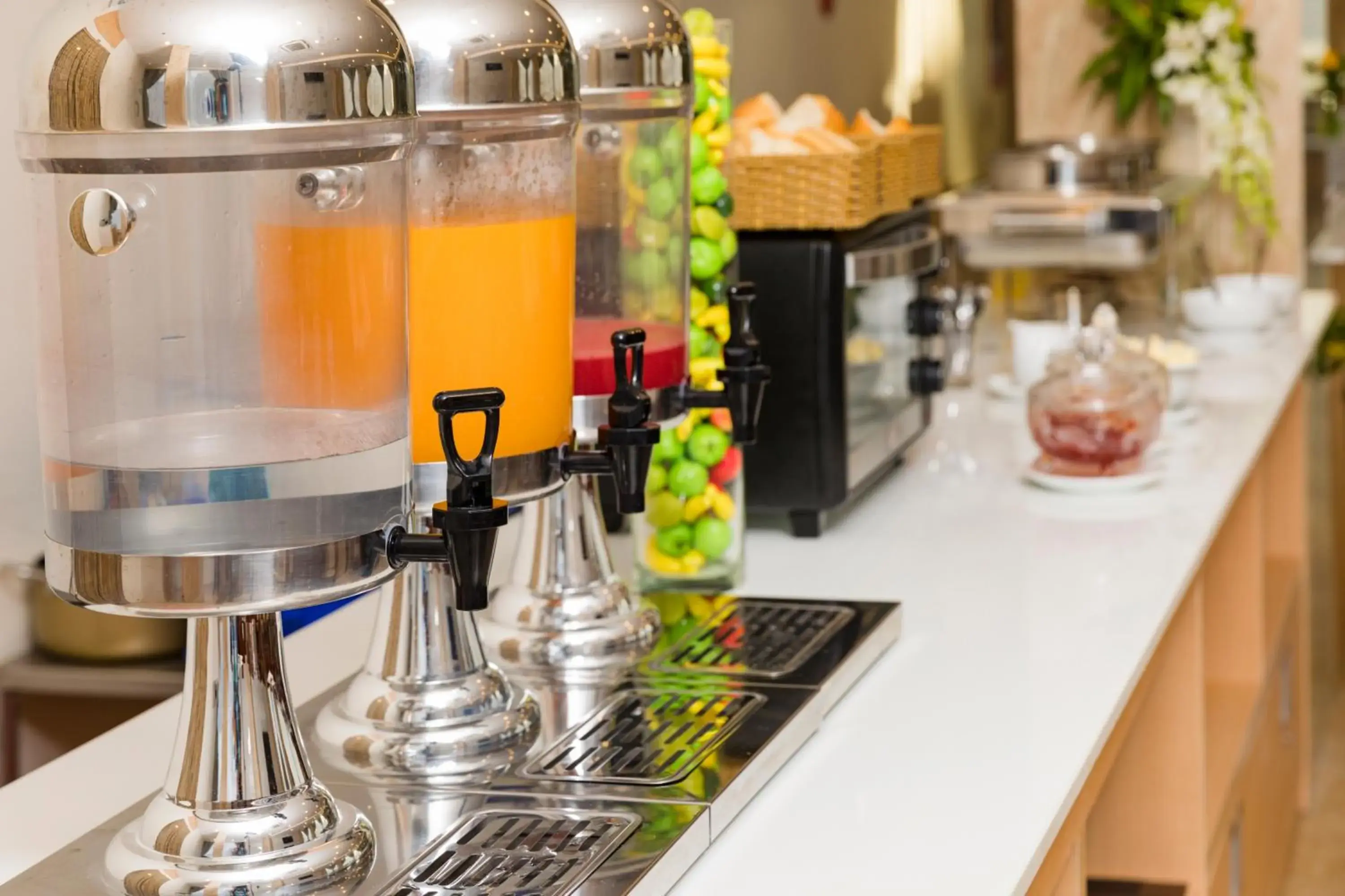 Restaurant/places to eat in The Swan Nha Trang Hotel Restaurant/places to eat in The Swan Nha Trang Hotel