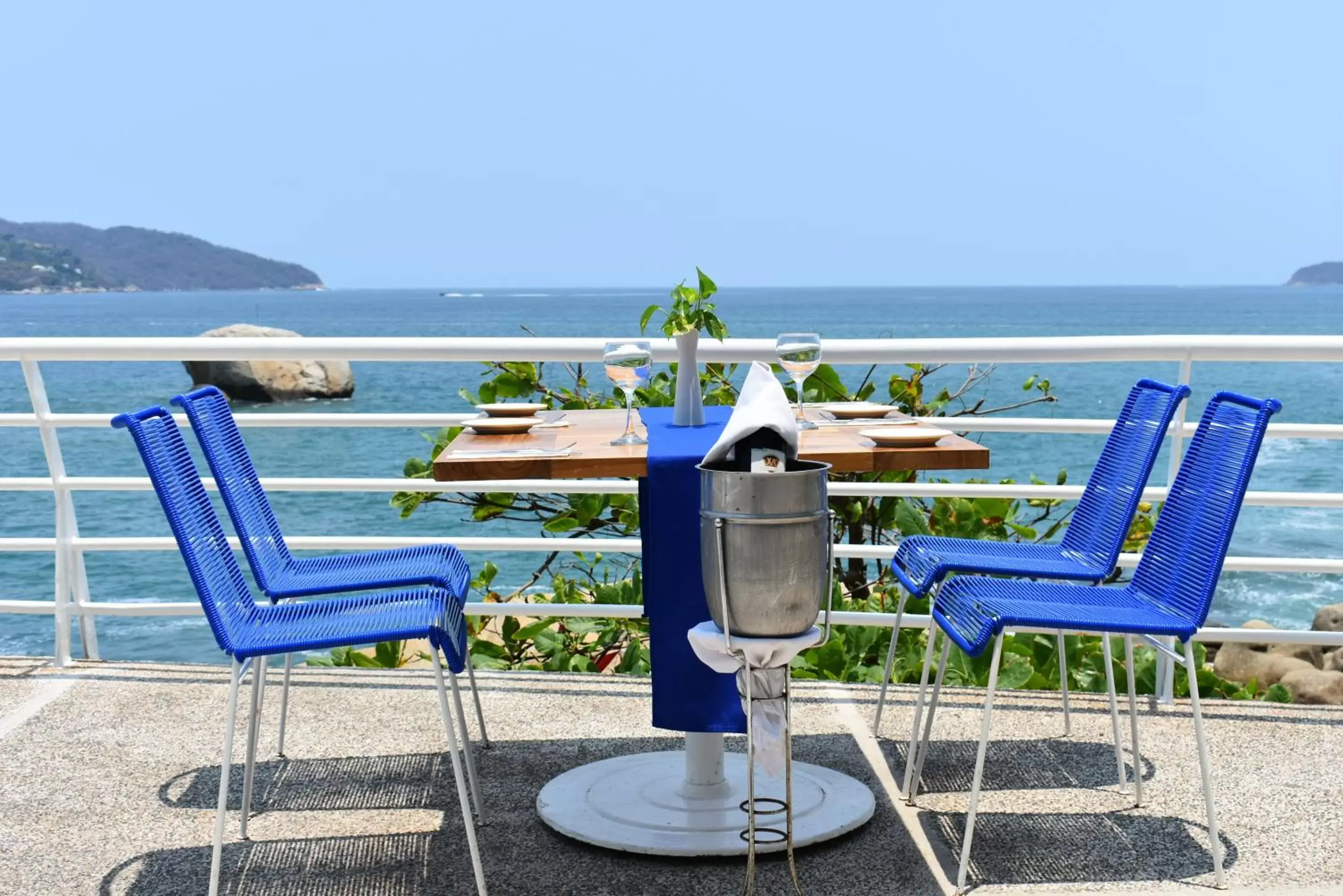 Restaurant/places to eat in Holiday Inn Resort Acapulco, an IHG Hotel