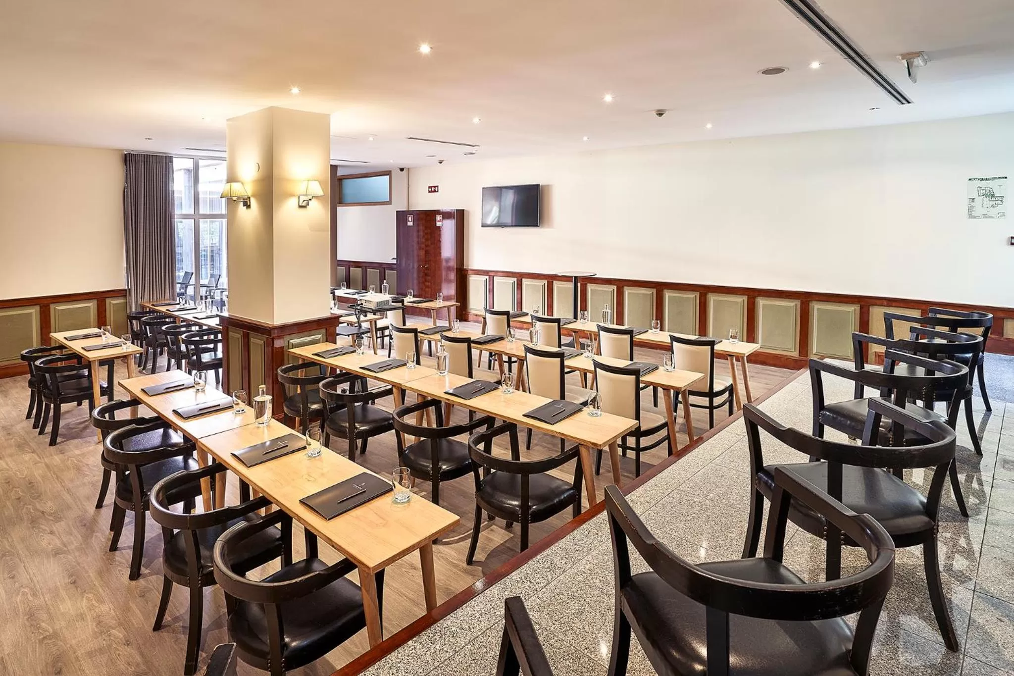 Meeting/conference room in Ribeira Collection Hotel by Piamonte Hotels