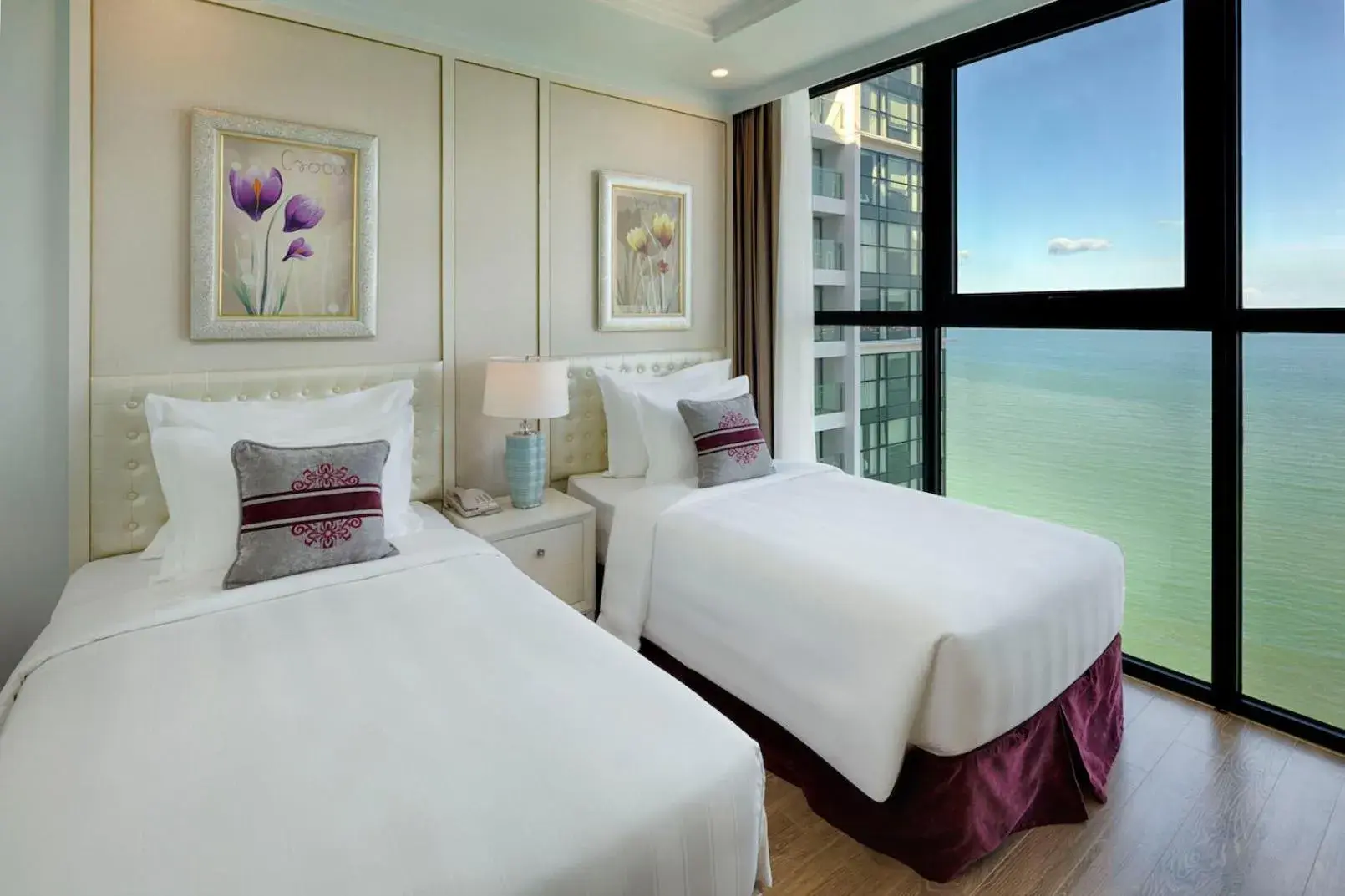 Bed in Vinpearl Beachfront Nha Trang