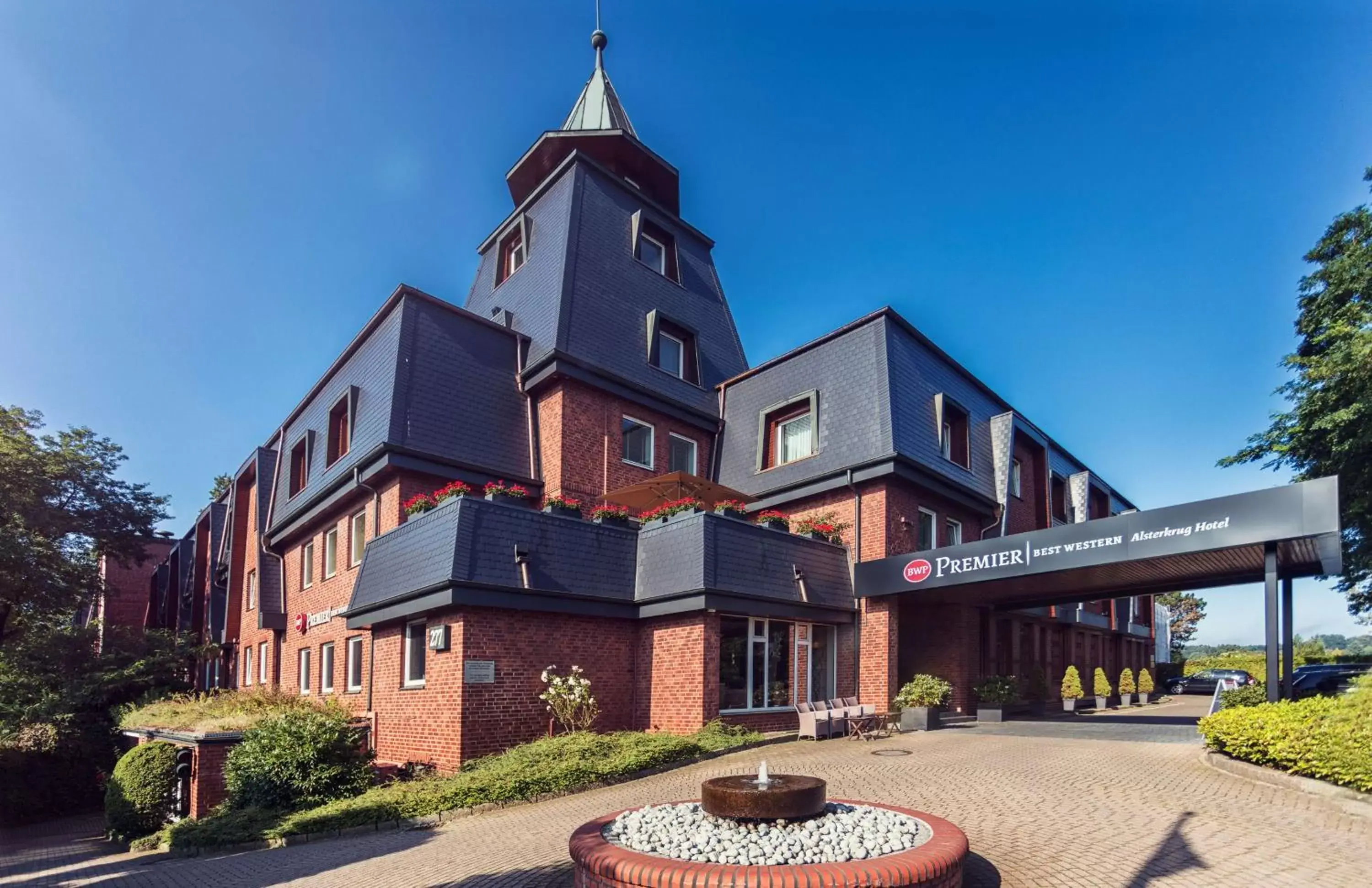 Property Building in Best Western Premier Alsterkrug Hotel