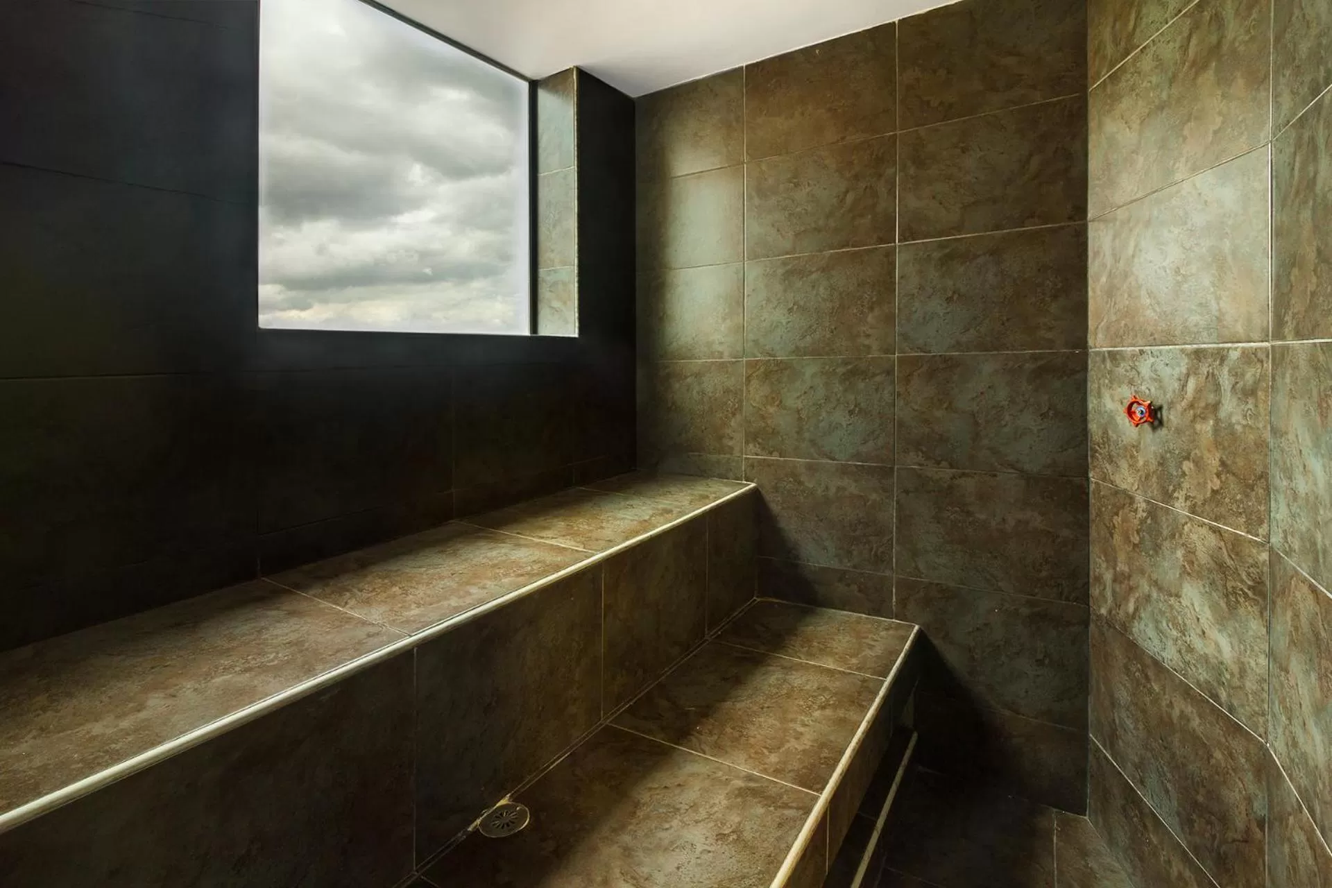 Steam room in Hotel Express 53