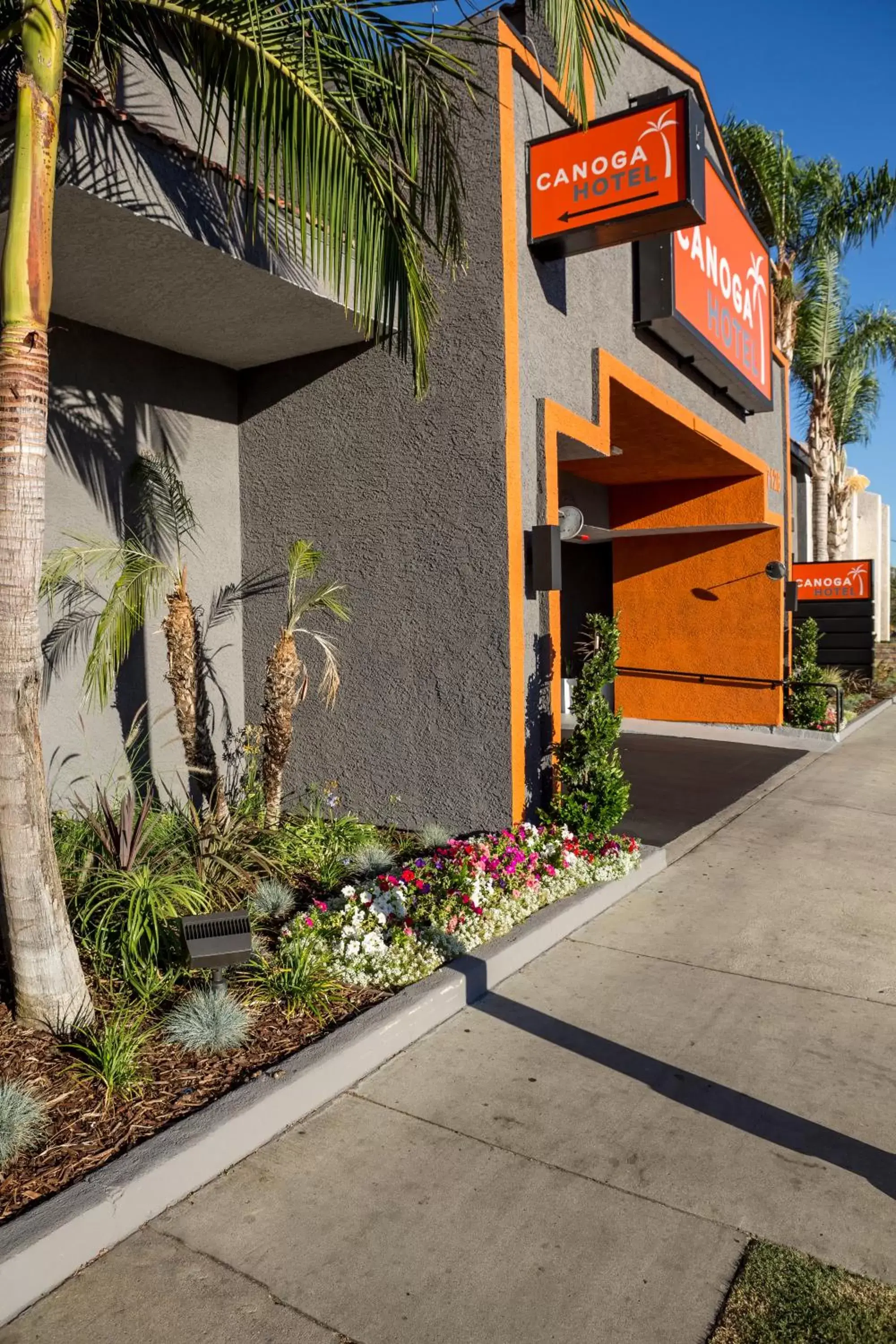 Facade/entrance, Property Building in Canoga Hotel at Warner Center