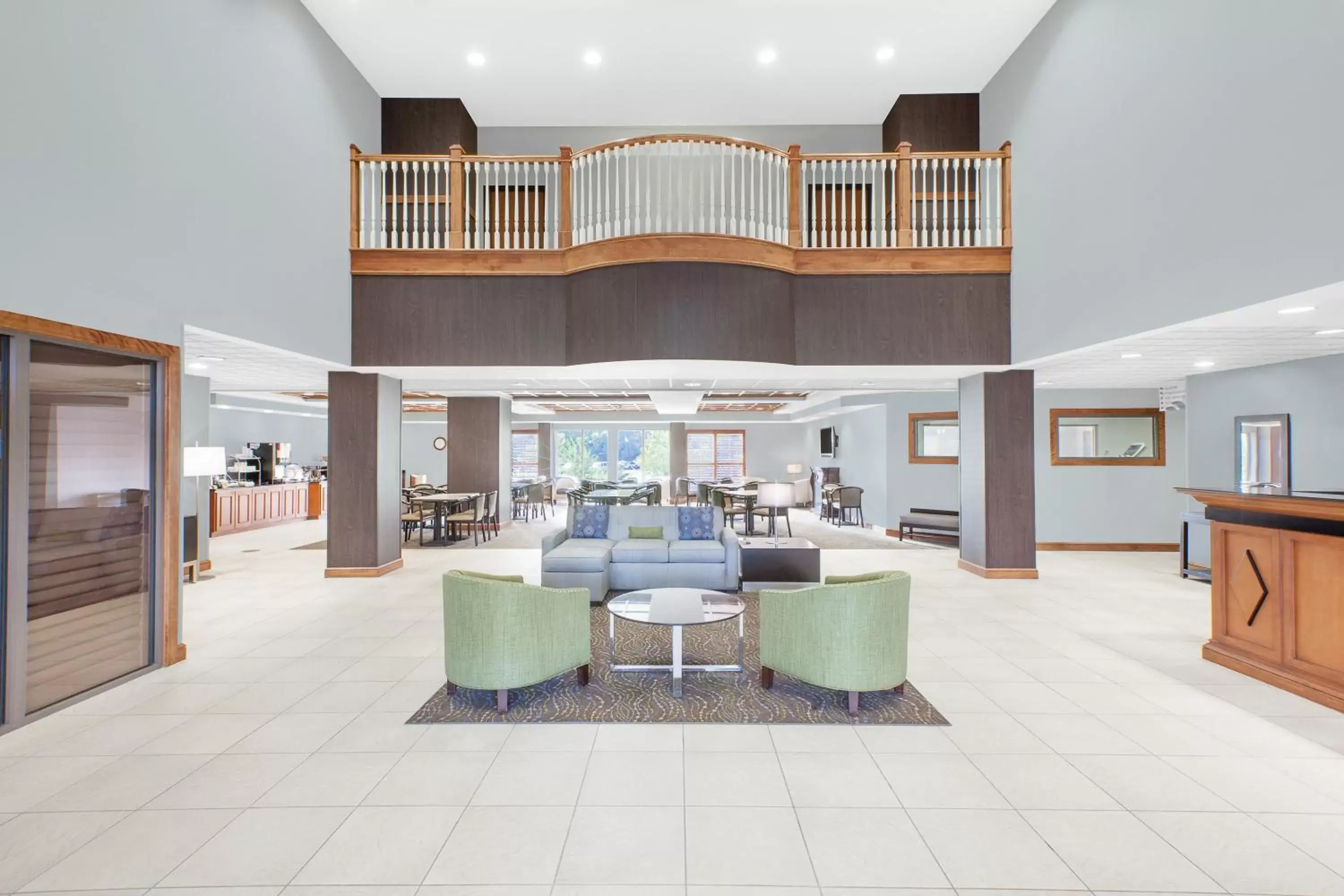 Lobby or reception in Wingate by Wyndham Sylvania-Toledo