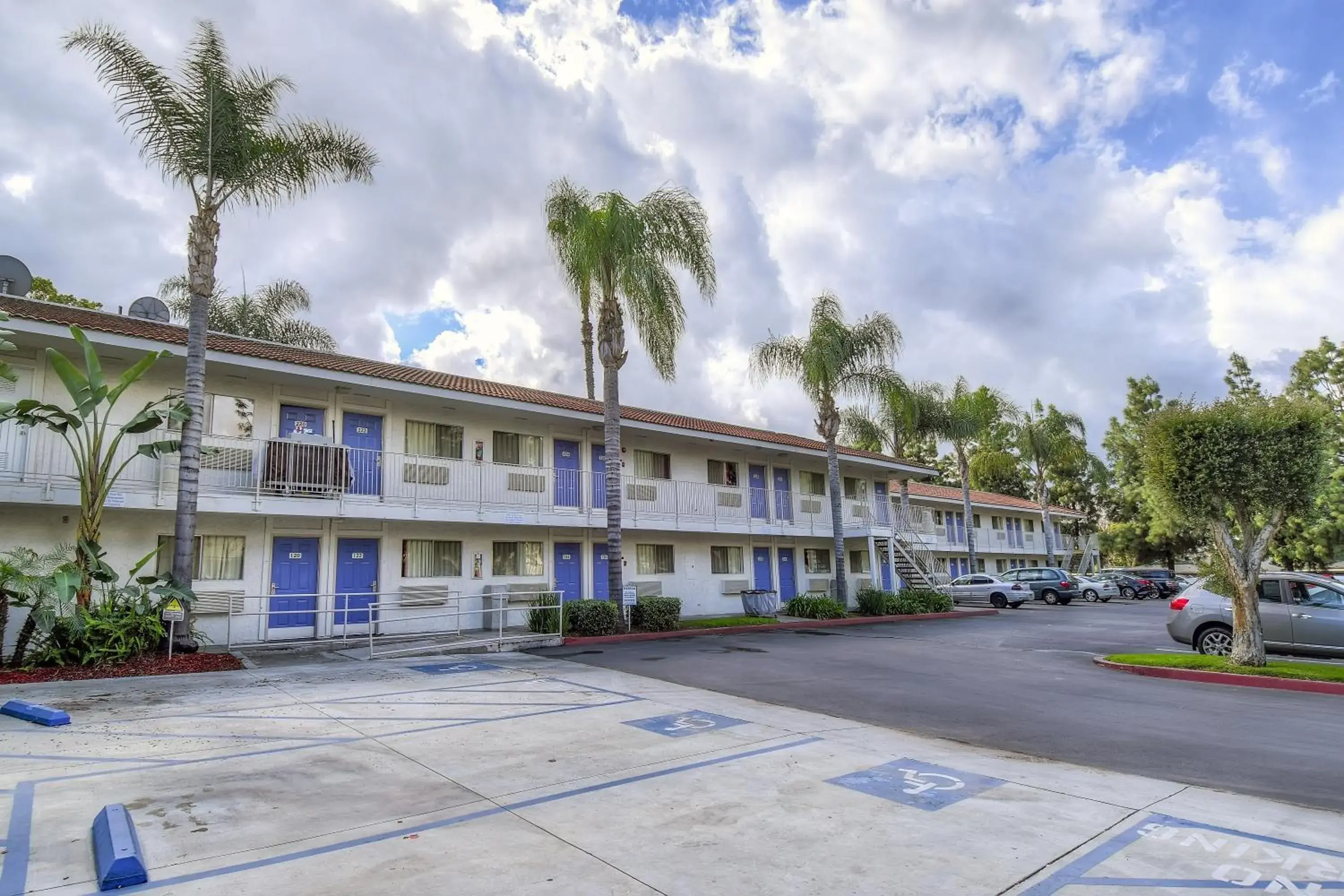 Facade/entrance, Property Building in Motel 6-Chino, CA - Los Angeles Area