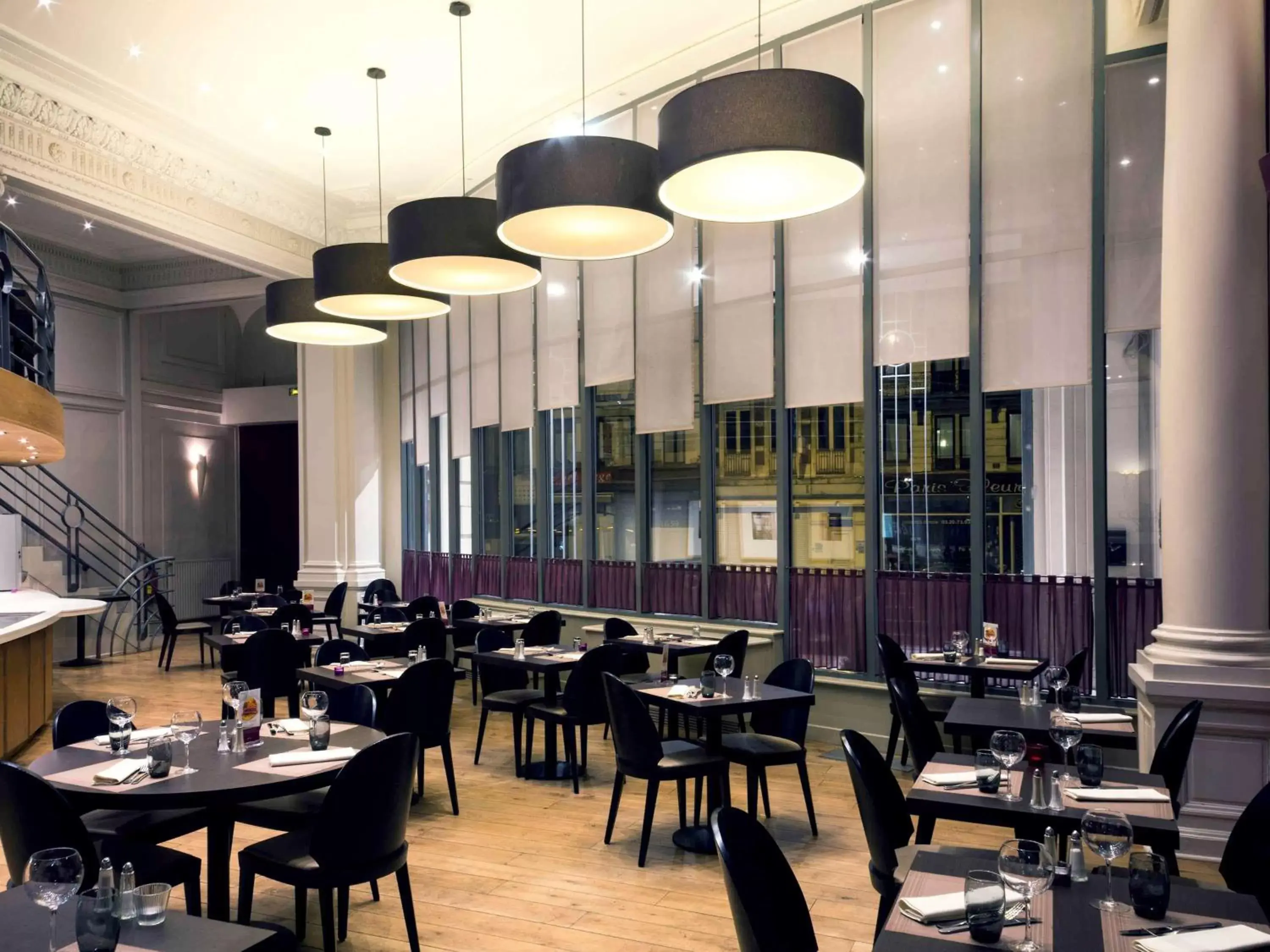 Restaurant/Places to Eat in Mercure Lille Roubaix Grand Hôtel