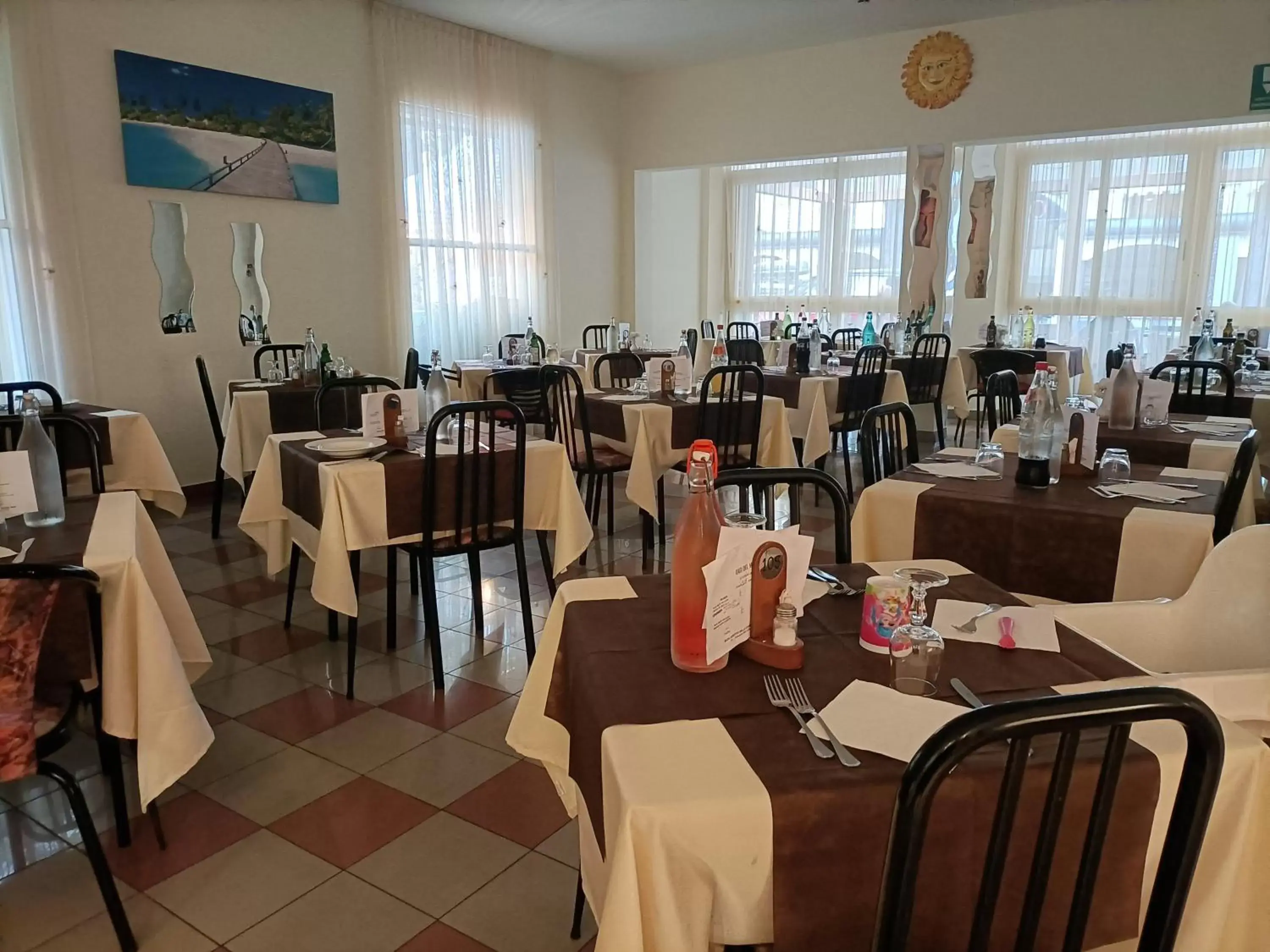 Restaurant/Places to Eat in Hotel Oasi del Mare