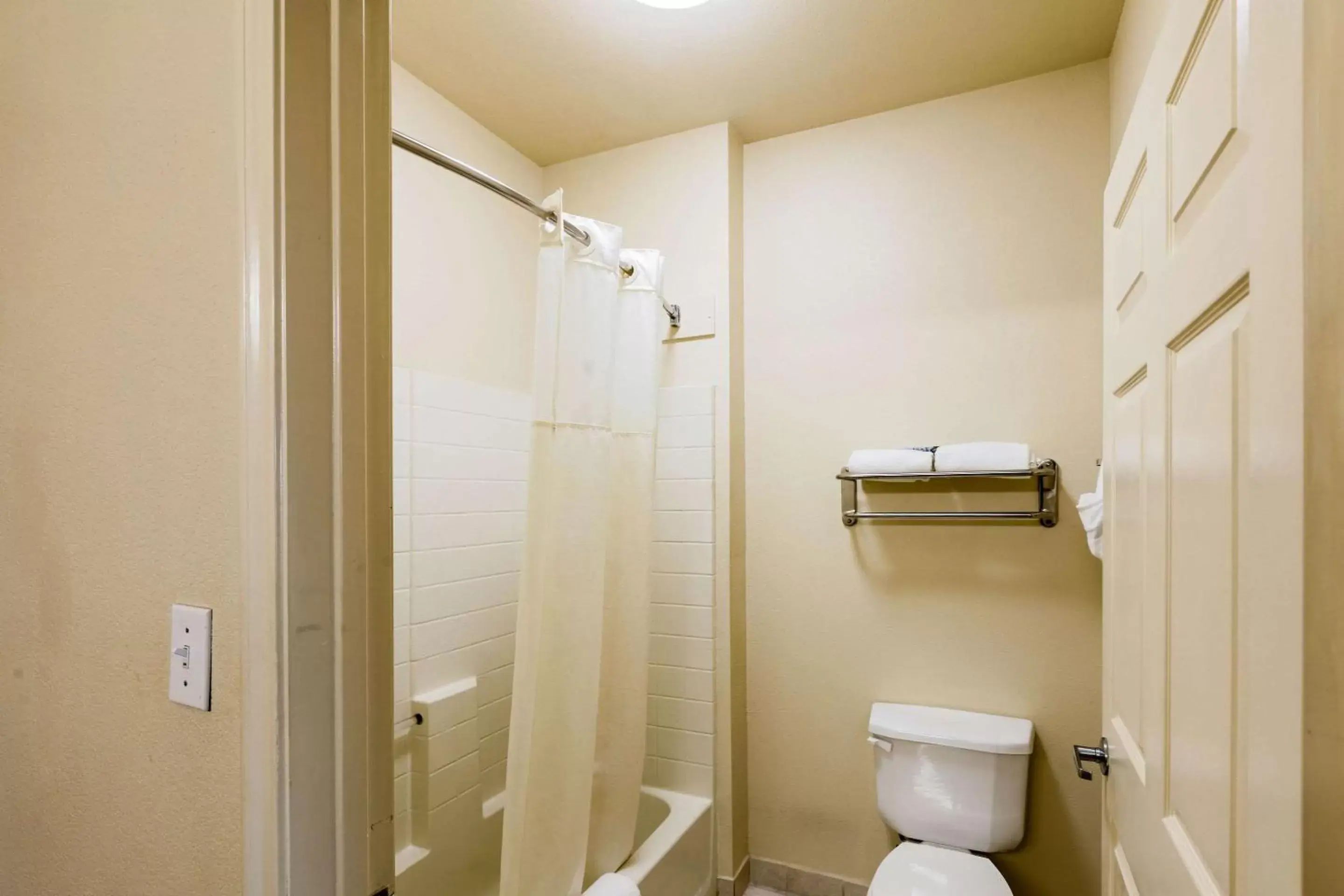 Bathroom in Quality Inn Near Seaworld - Lackland