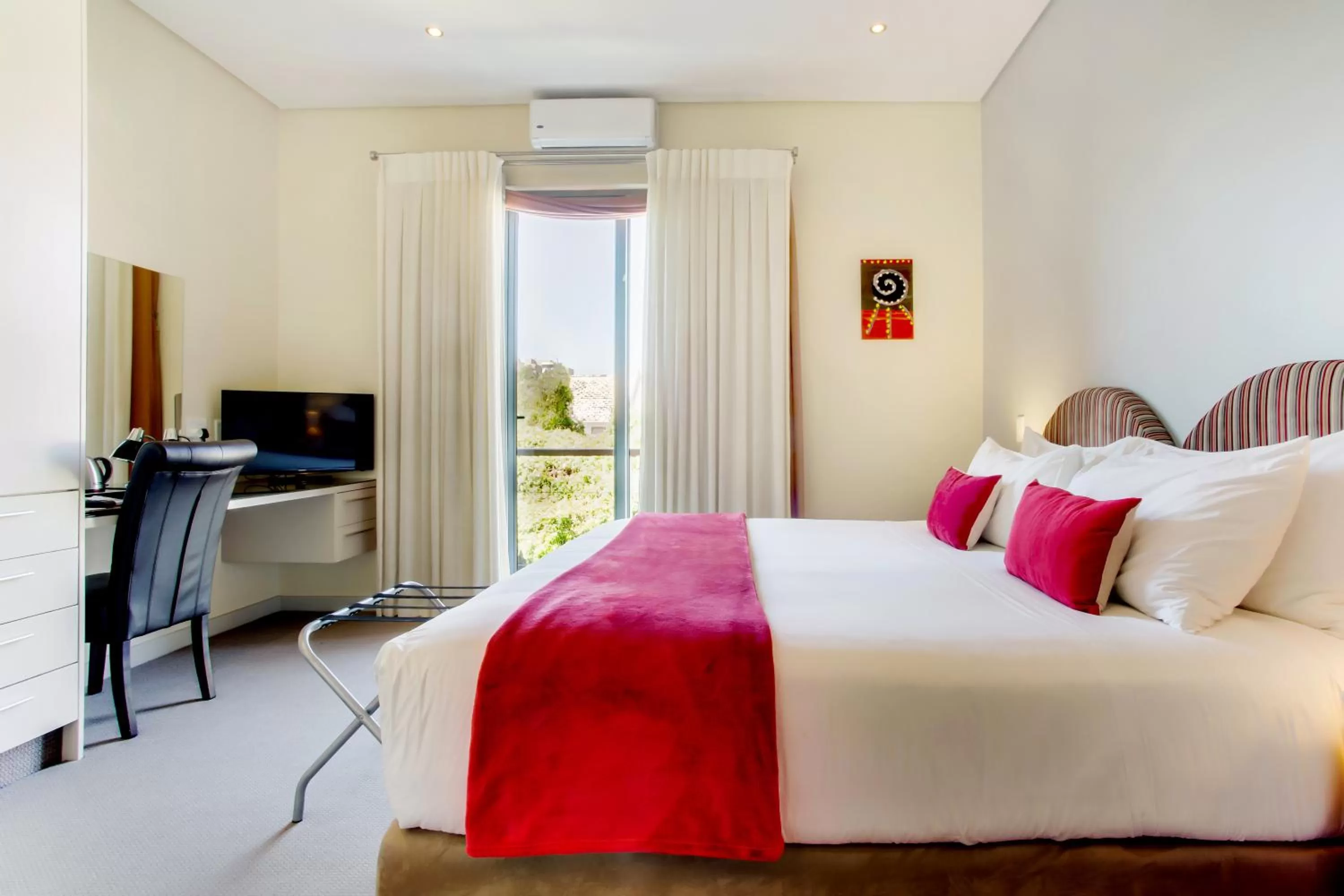 Photo of the whole room, Bed in The One 8 Hotel in Green Point - Solar Power