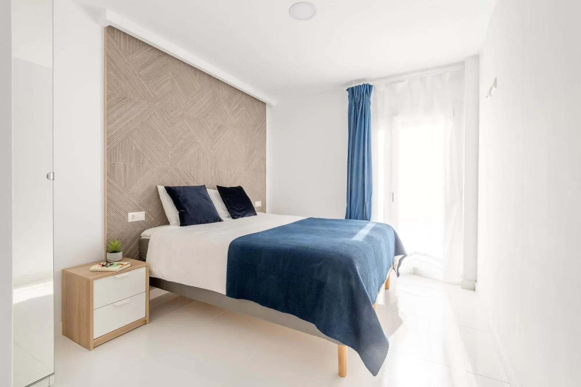 Bedroom, Bed in Santa Pola Apartments