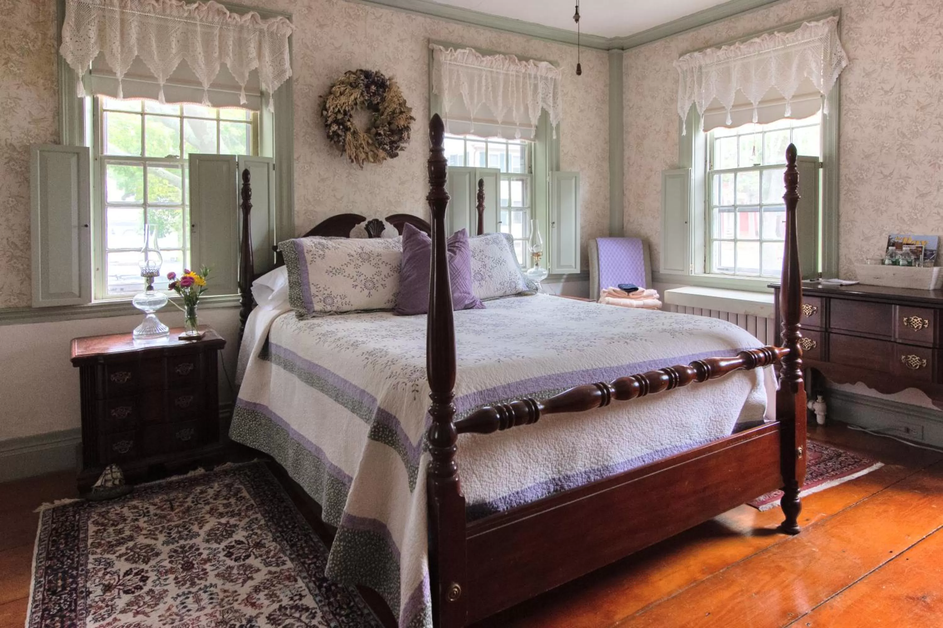 Photo of the whole room, Bed in William's Grant Inn Bed and Breakfast