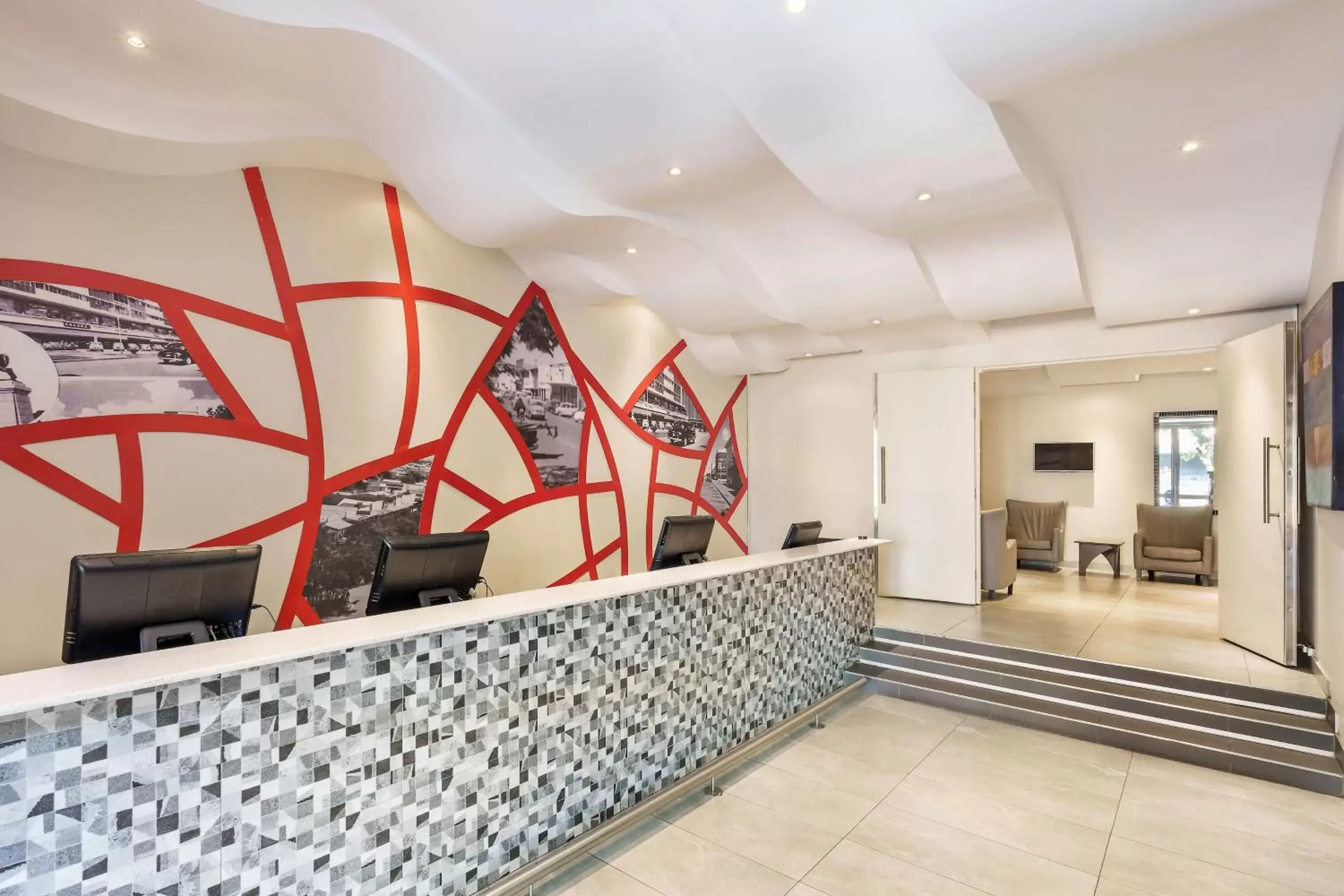 Property building, Lobby/Reception in Protea Hotel by Marriott Lusaka Cairo Road