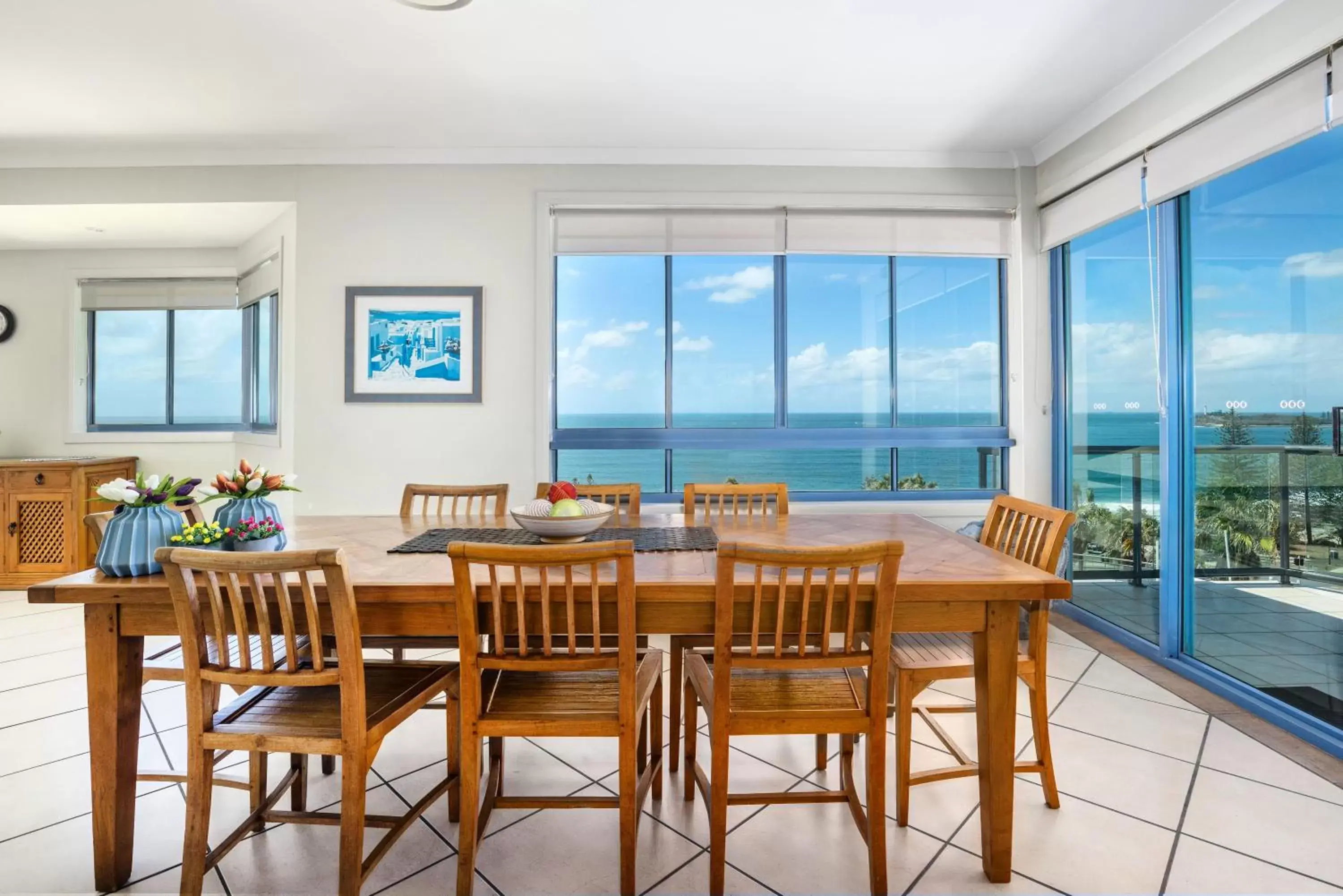 Dining area in Alexandra on the Pacific