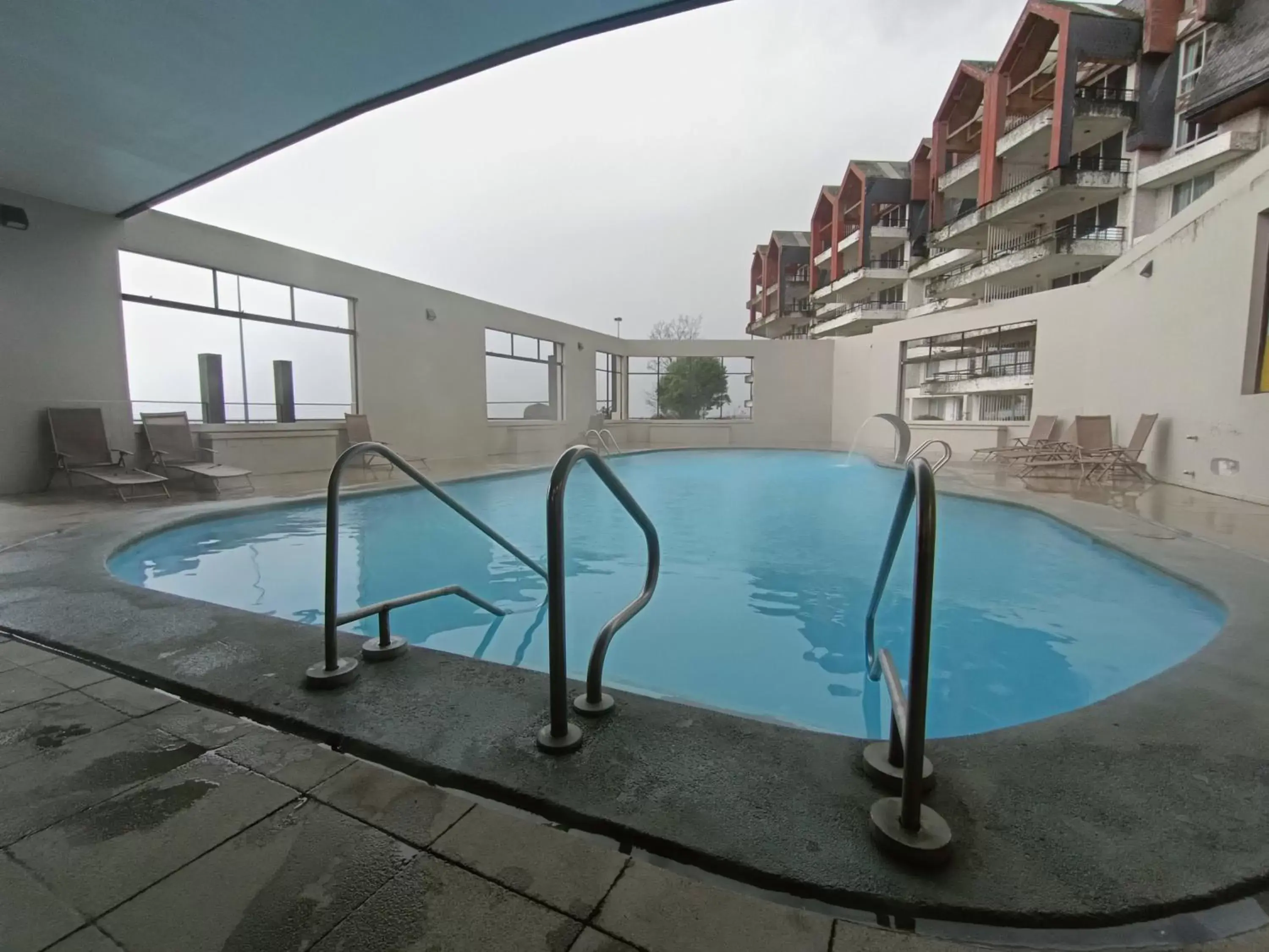 Pool view in Hotel Enjoy Pucón Pool view in Hotel Enjoy Pucón