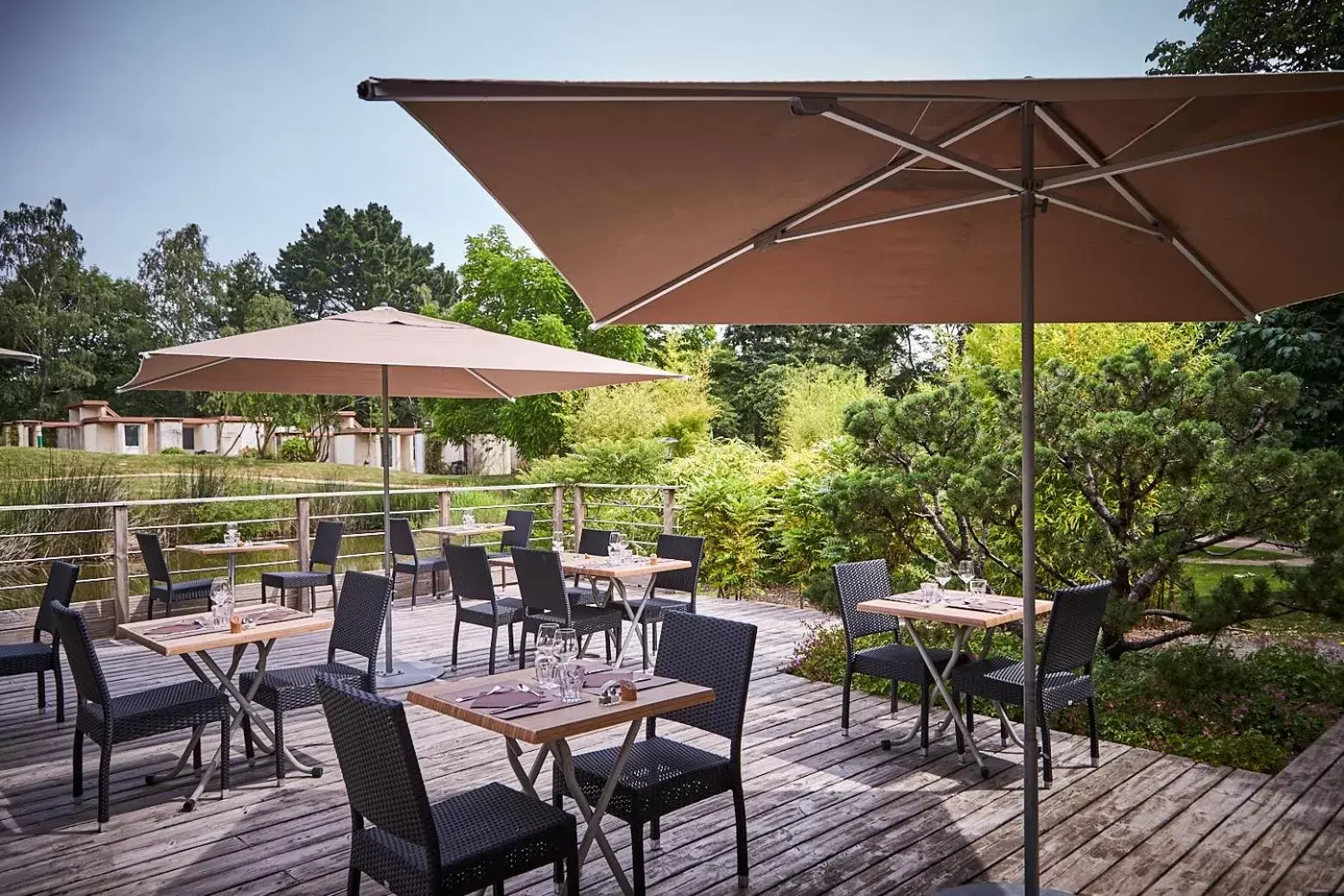 Patio, Restaurant/Places to Eat in Les Jardins de l'Anjou