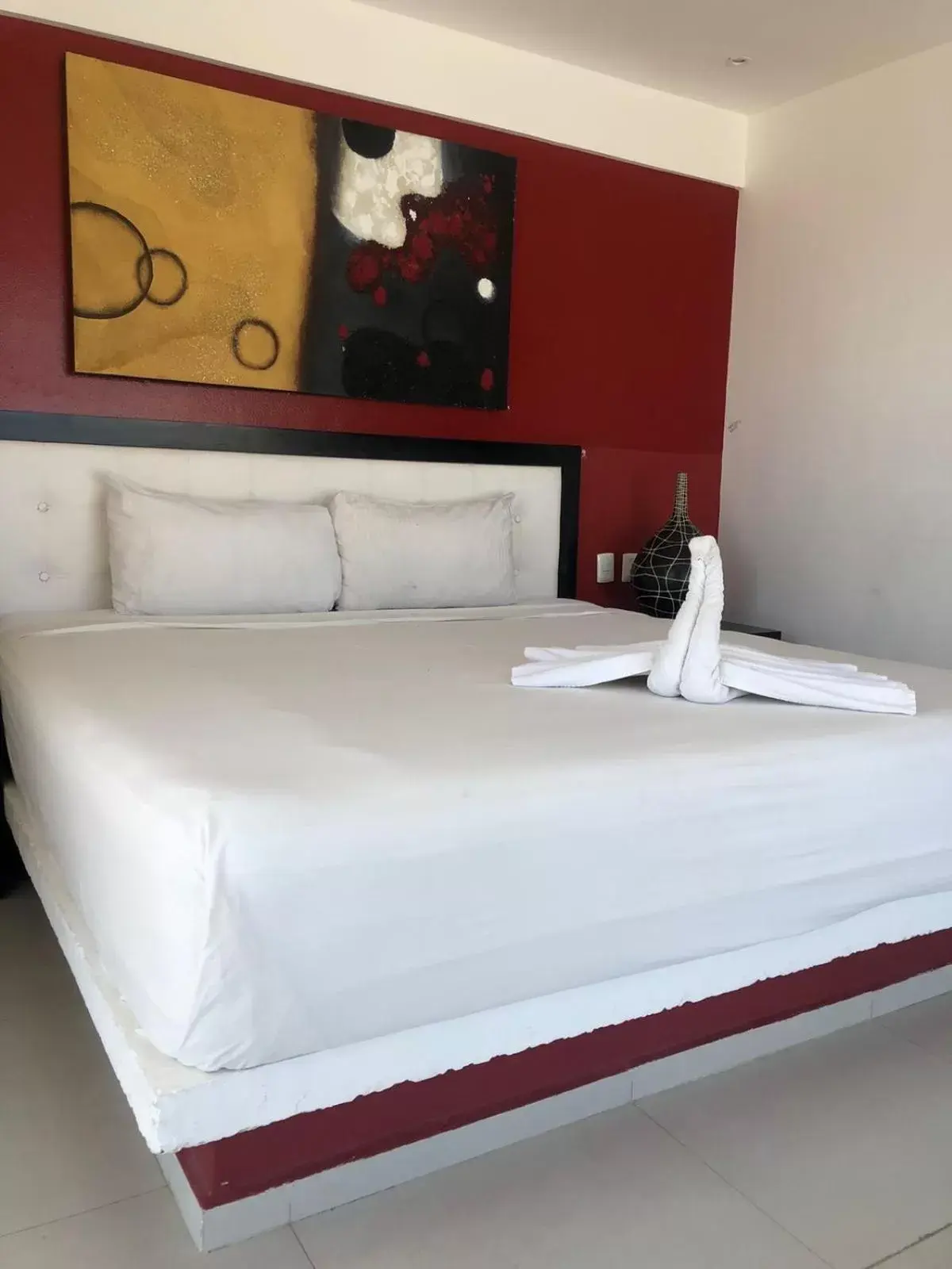 Bed in Hotel Cache